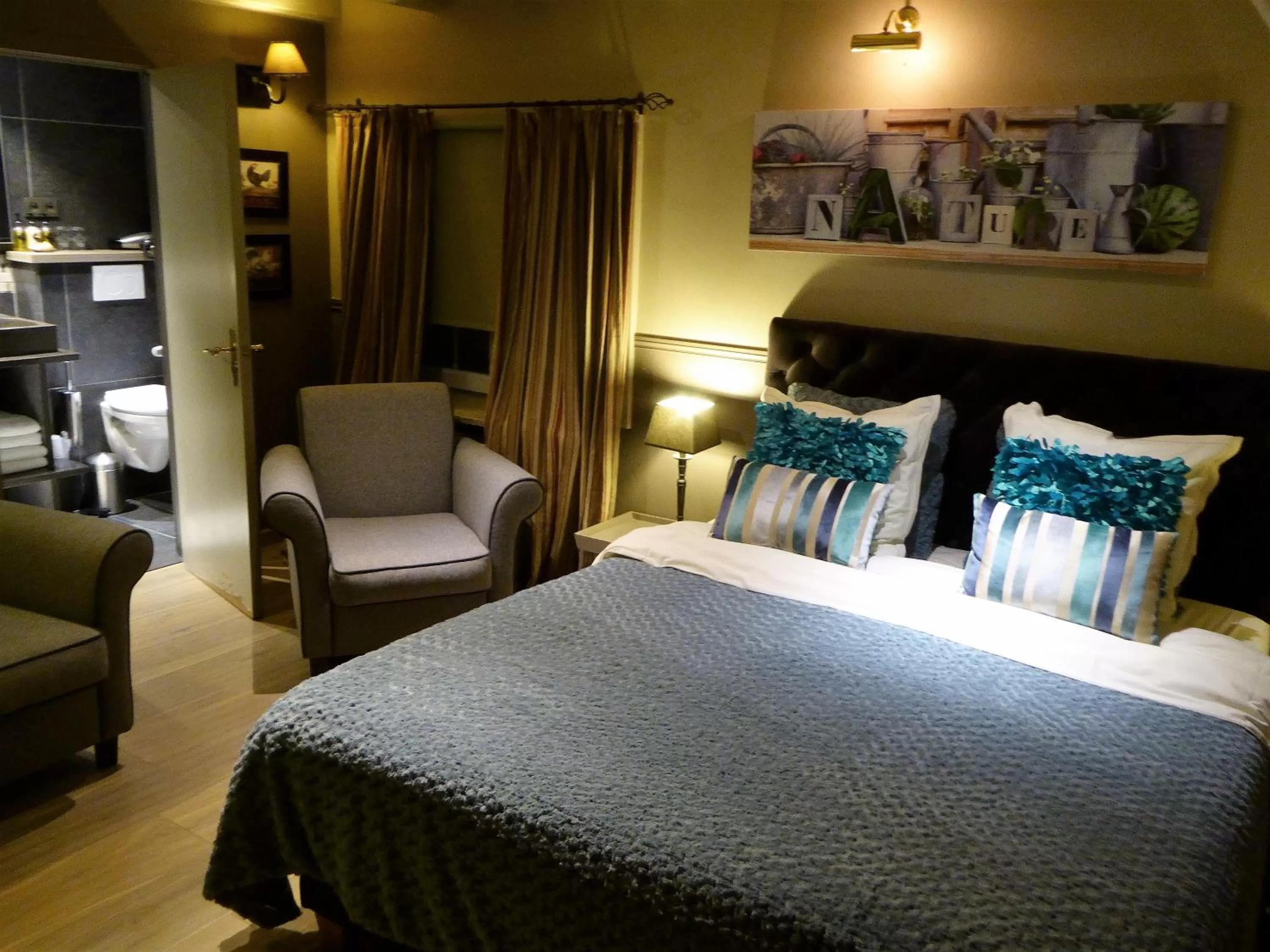 Decorative detail, Bed in Boutique hotel Het Bloemenhof