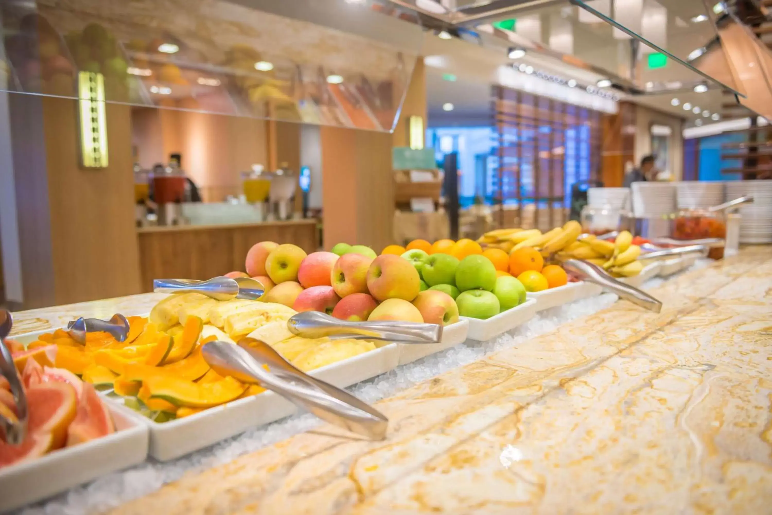 Buffet breakfast in Hyatt Regency Waikiki Beach Resort & Spa