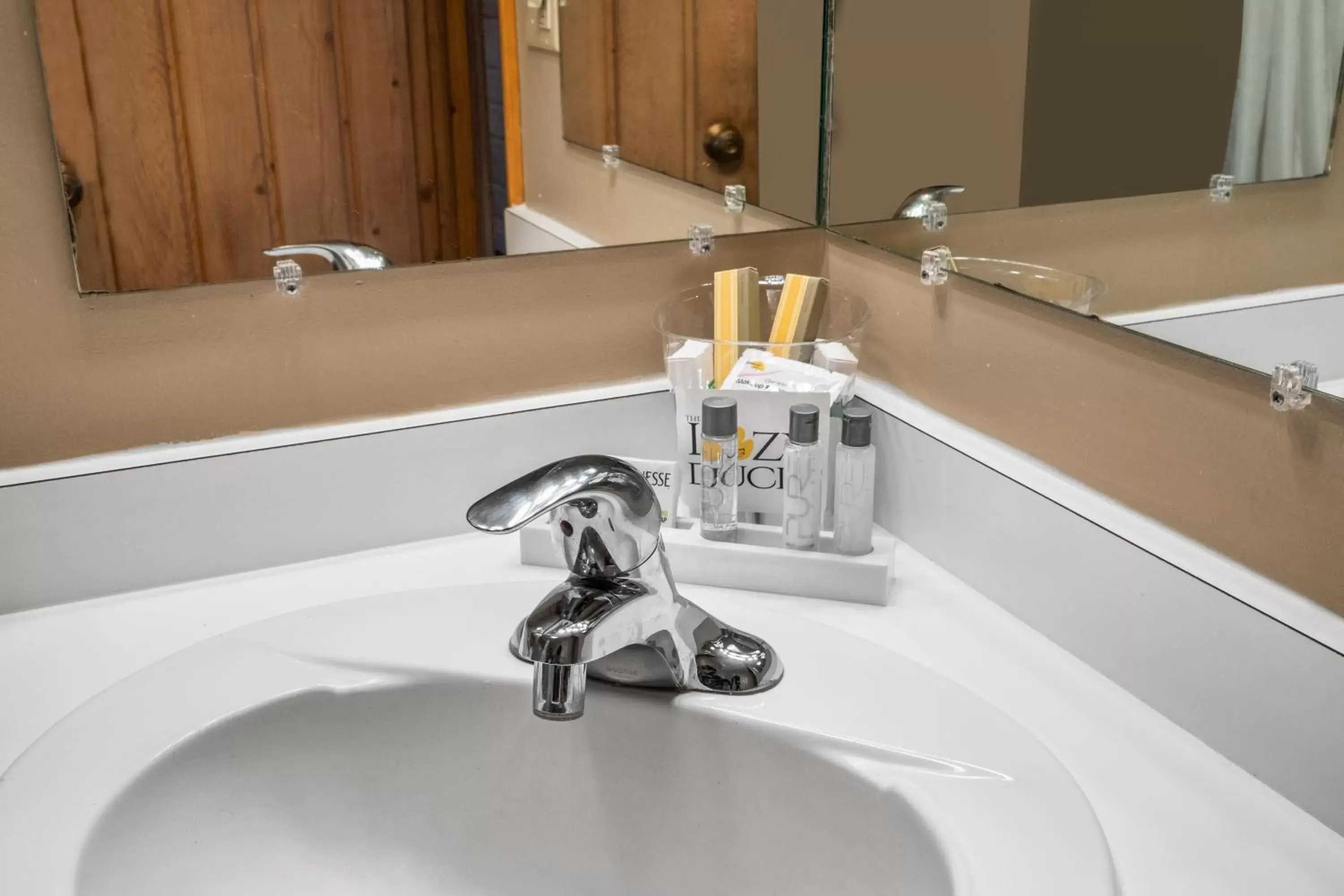 Bathroom in Lazy Duck Inn