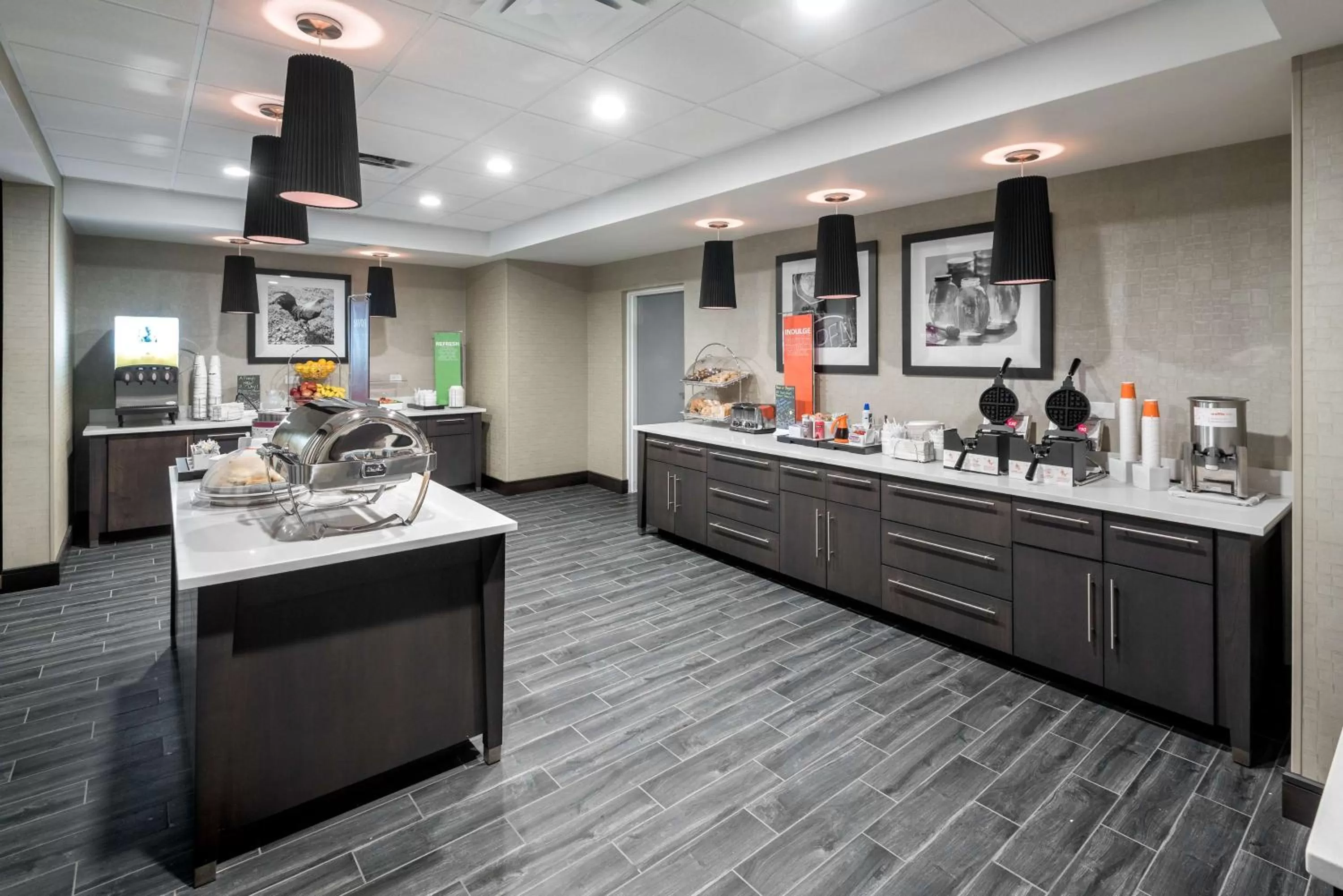 Breakfast in Hampton Inn & Suites West Melbourne-Palm Bay Road