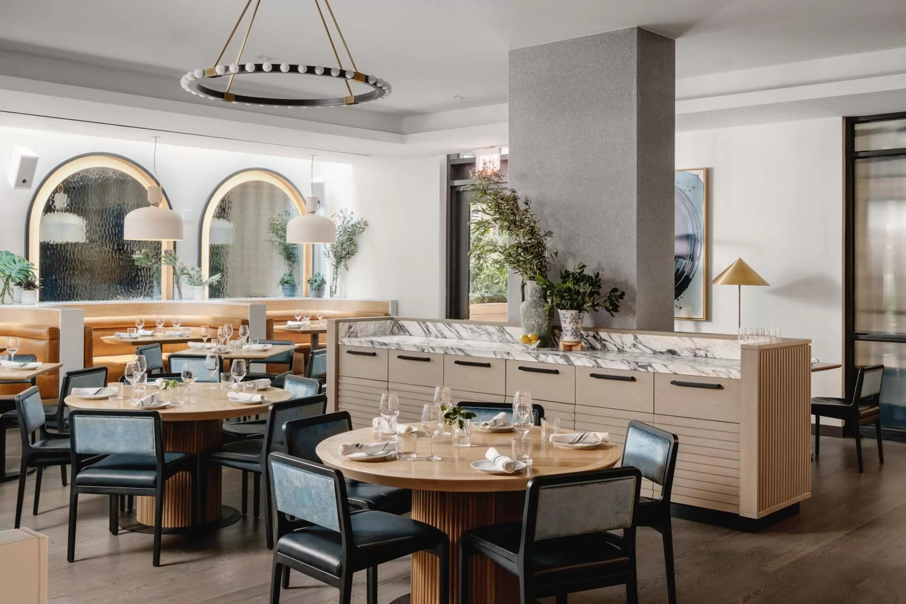 Restaurant/places to eat in Arlo Midtown