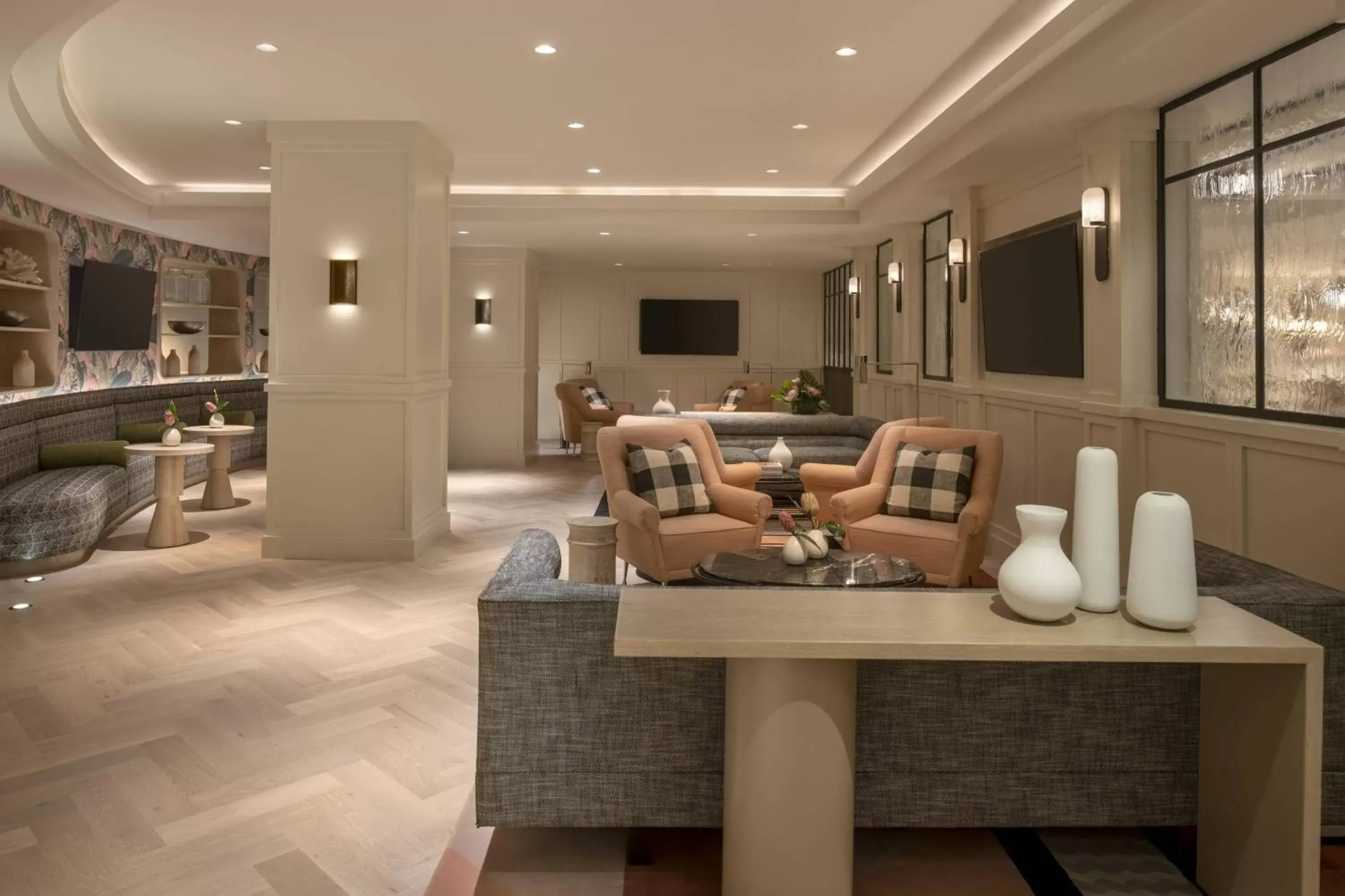 Lounge or bar in The Ritz-Carlton South Beach