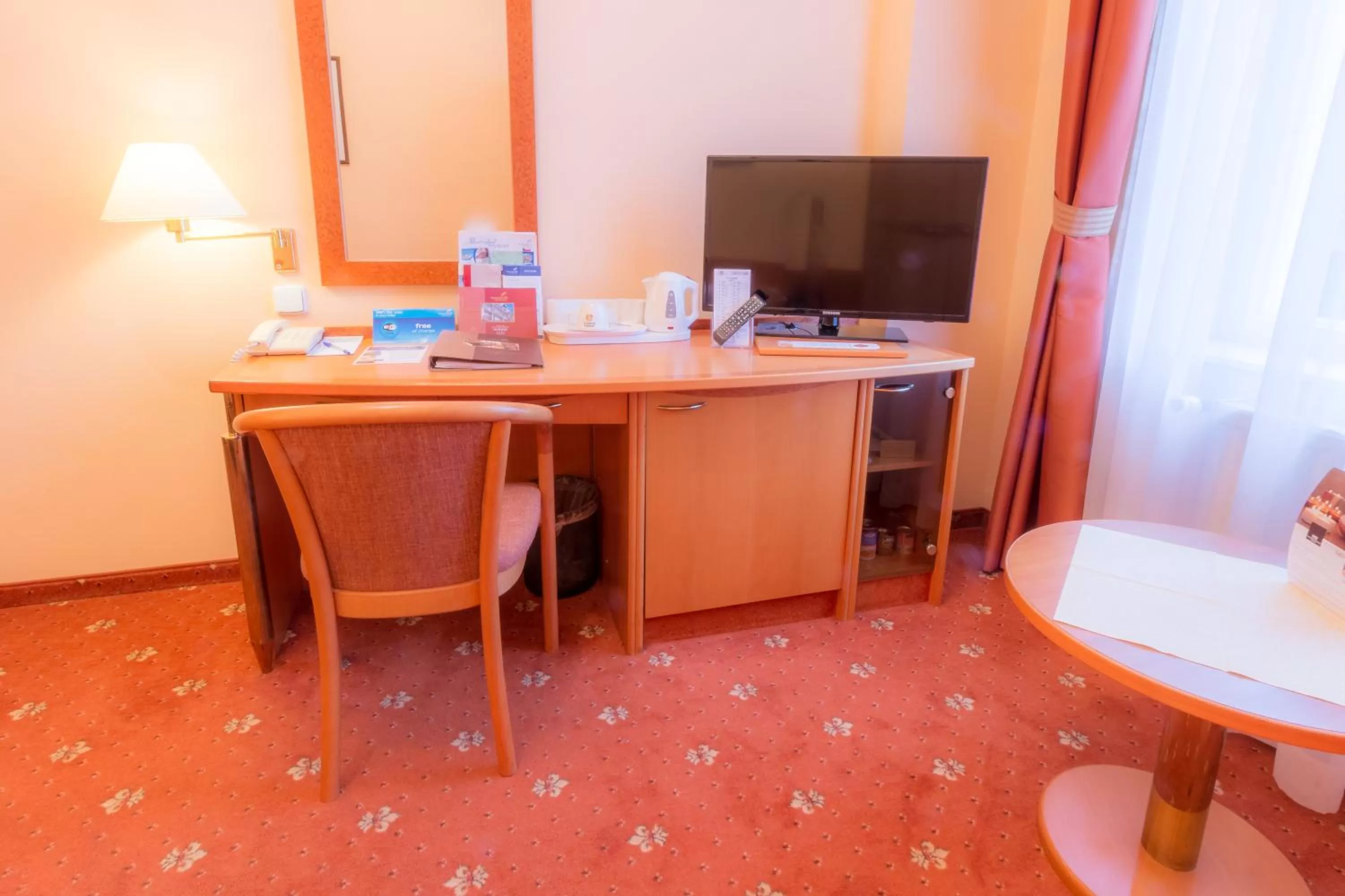 TV and multimedia in Ensana Hvězda - Imperiál - Neapol