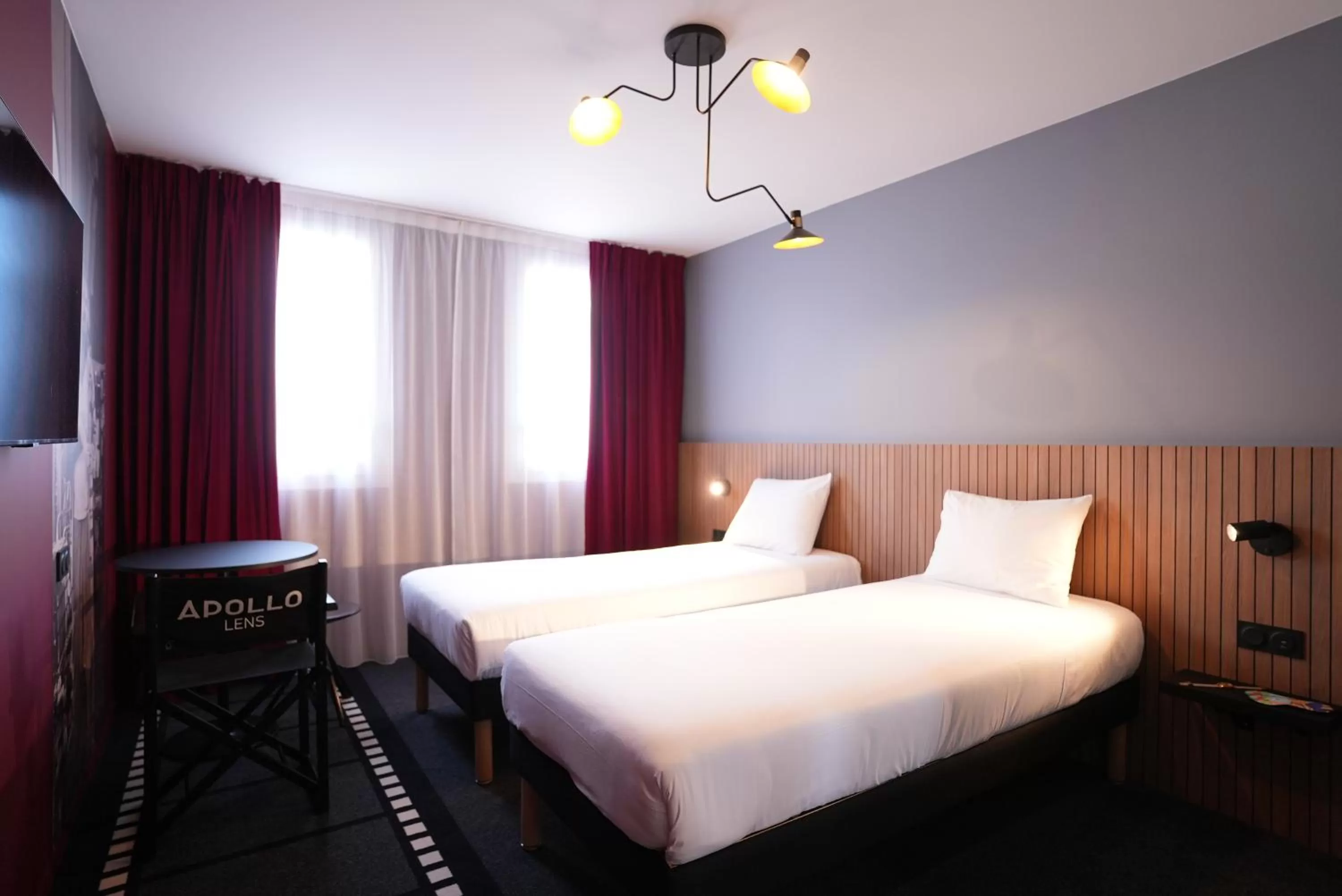 Bedroom, Bed in ibis Styles Lens Centre Gare