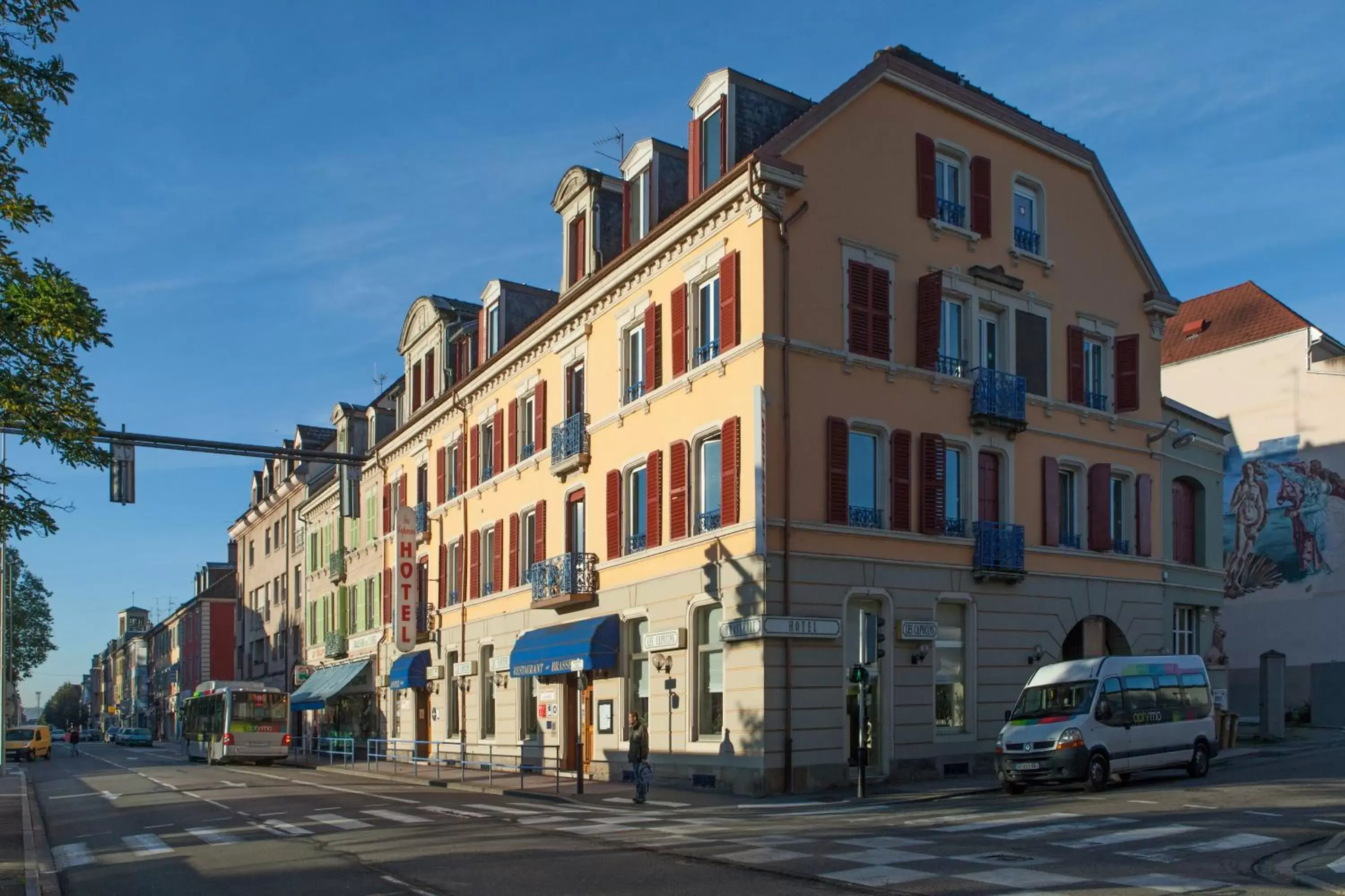 Facade/entrance, Property Building in Hotel Restaurant Les Capucins