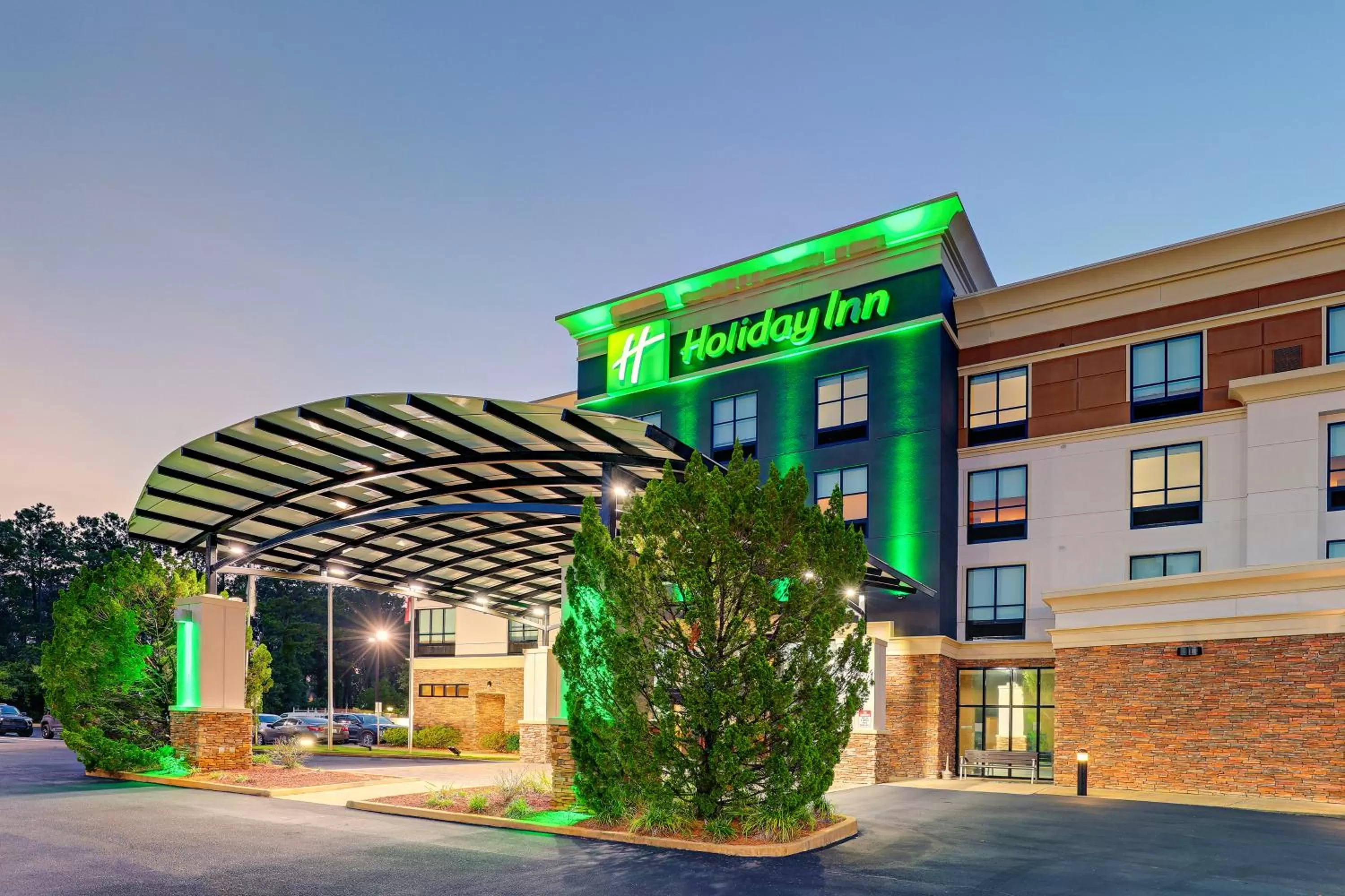 Property building in Holiday Inn Mobile Airport by IHG