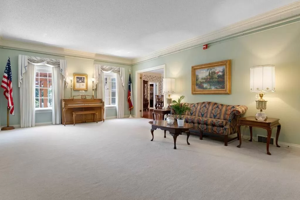 Seating Area in Presidents House B & B