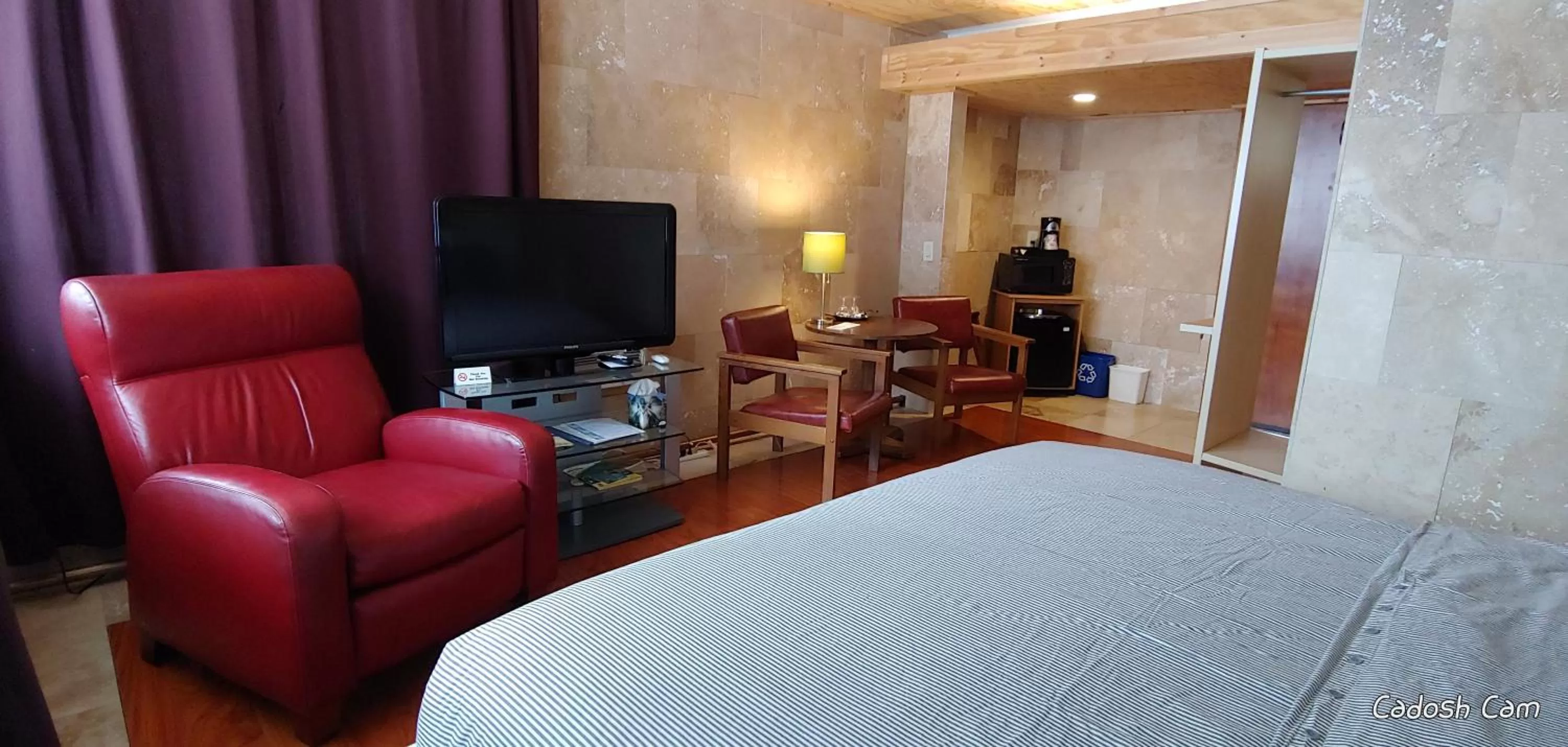 TV/Entertainment Center in The Usonian Inn LLC