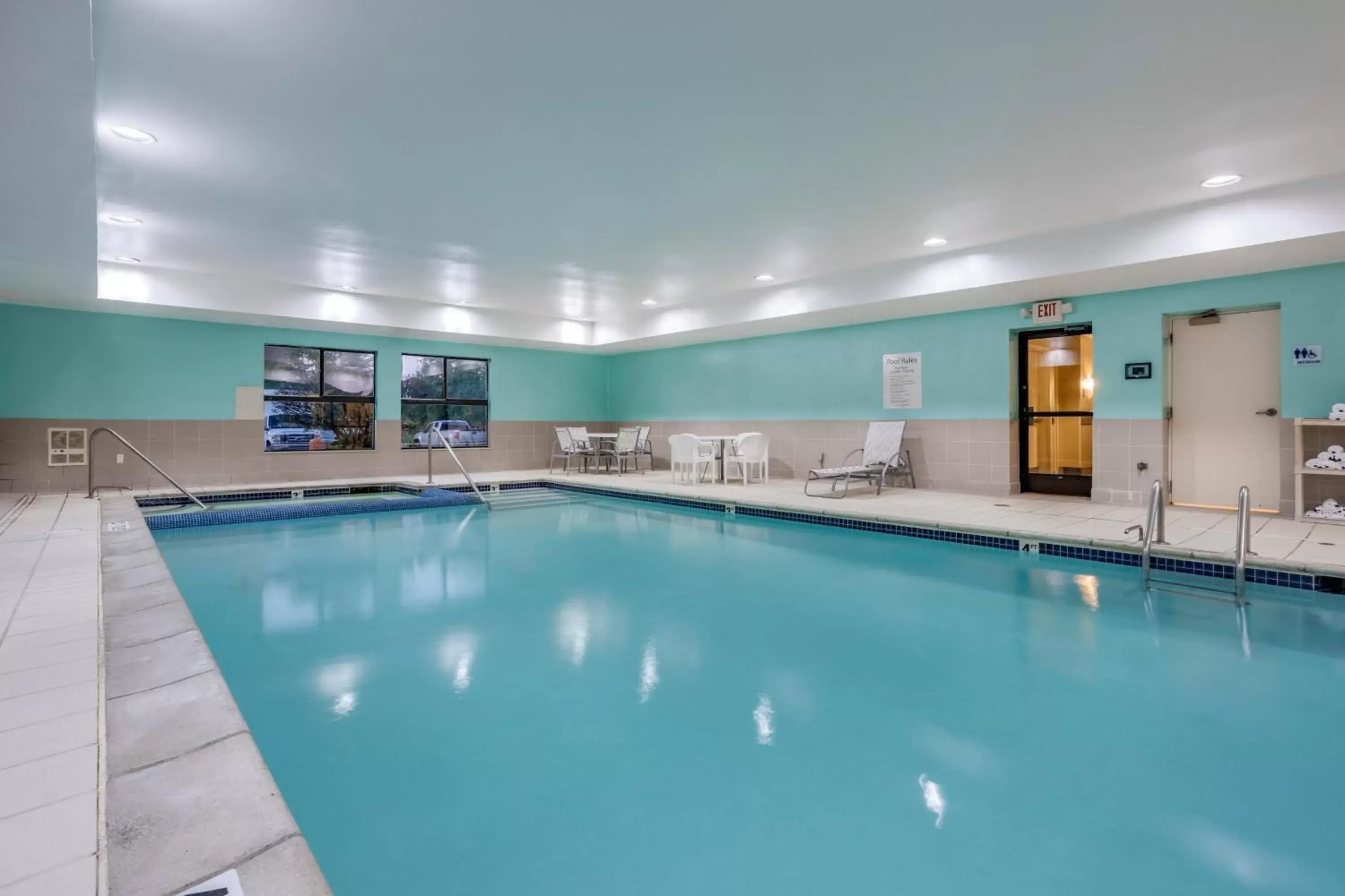 Swimming Pool in Holiday Inn Express Hotel & Suites Canton, an IHG Hotel