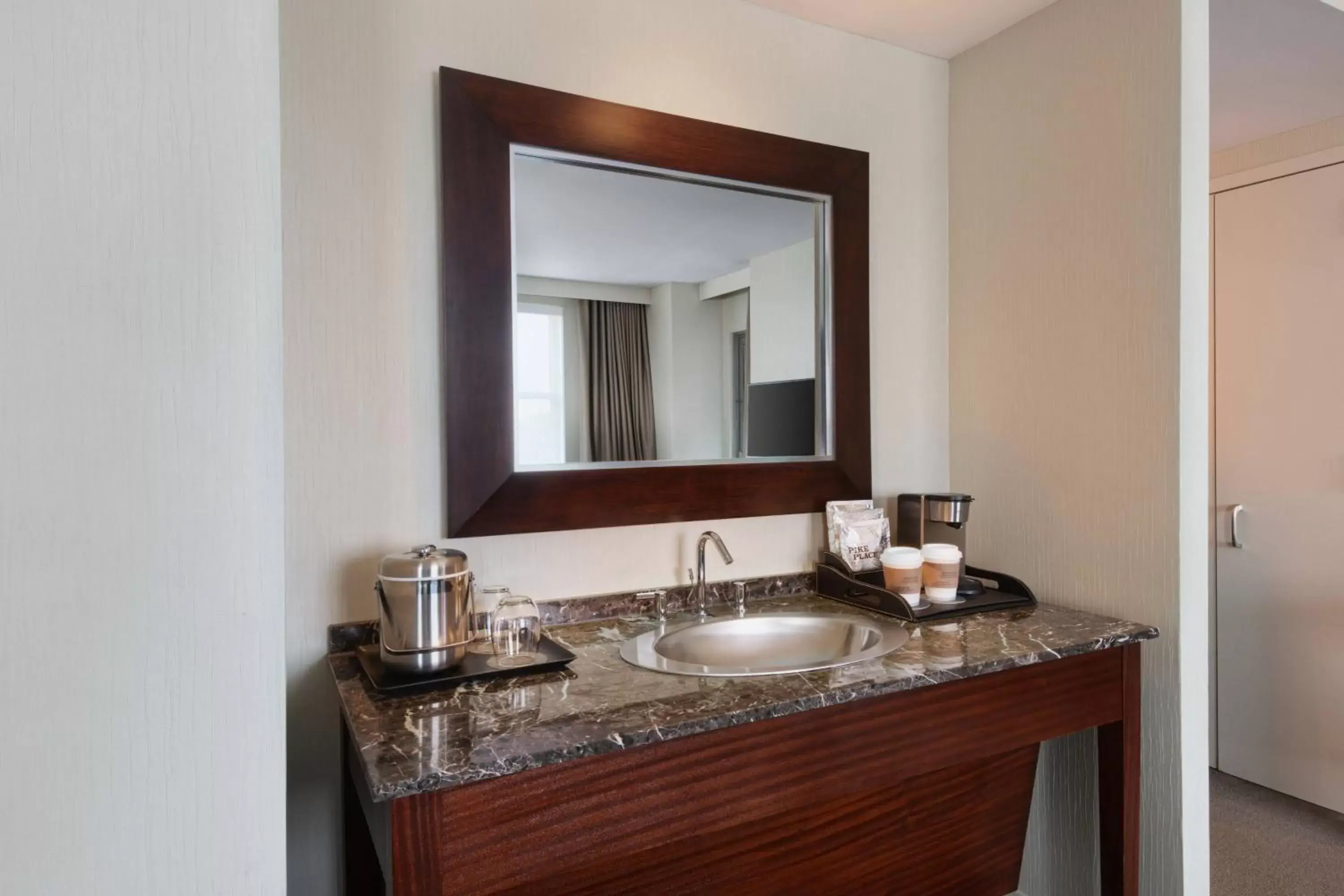 Photo of the whole room, Bathroom in The Westin Reston Heights