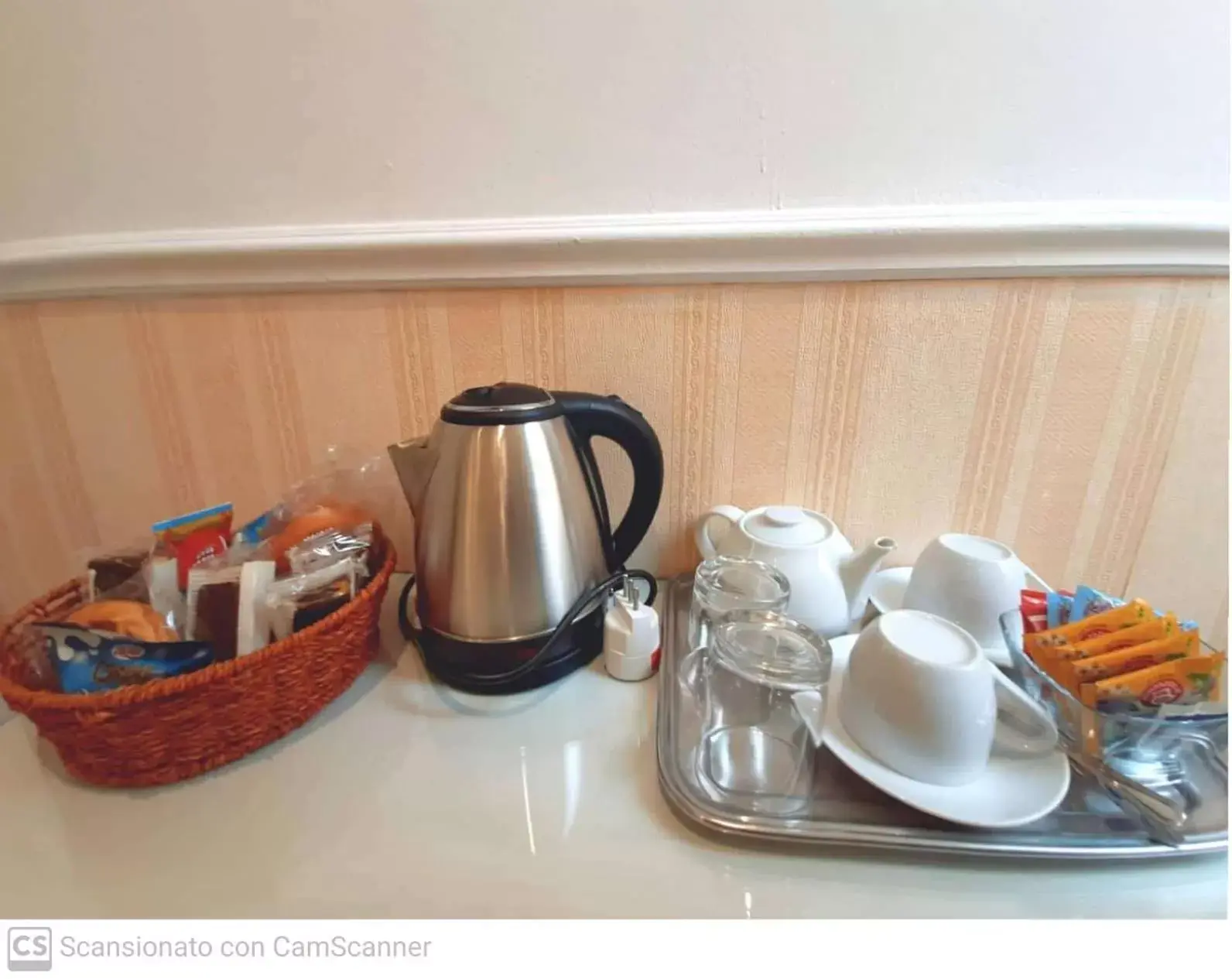 Coffee/tea facilities in Hotel Porta Pia