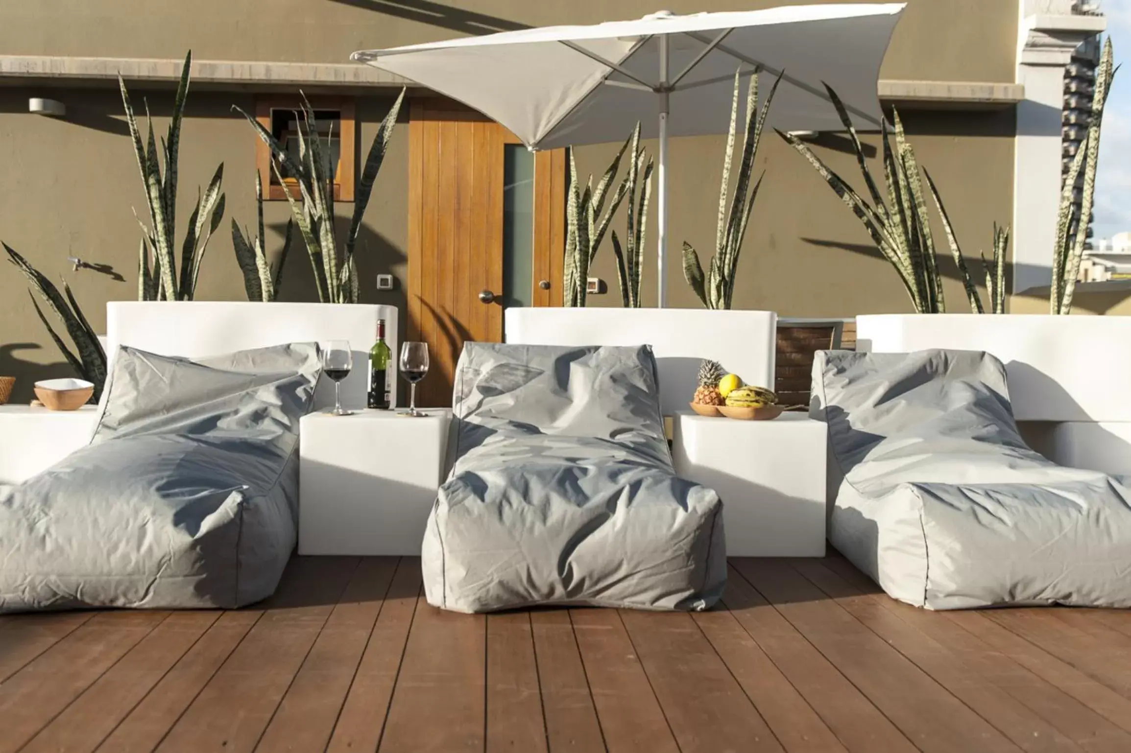 Balcony/Terrace, Bed in Bed and Chic