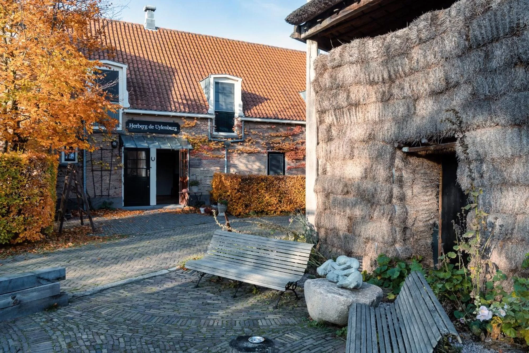 Facade/entrance in Buitengoed De Uylenburg