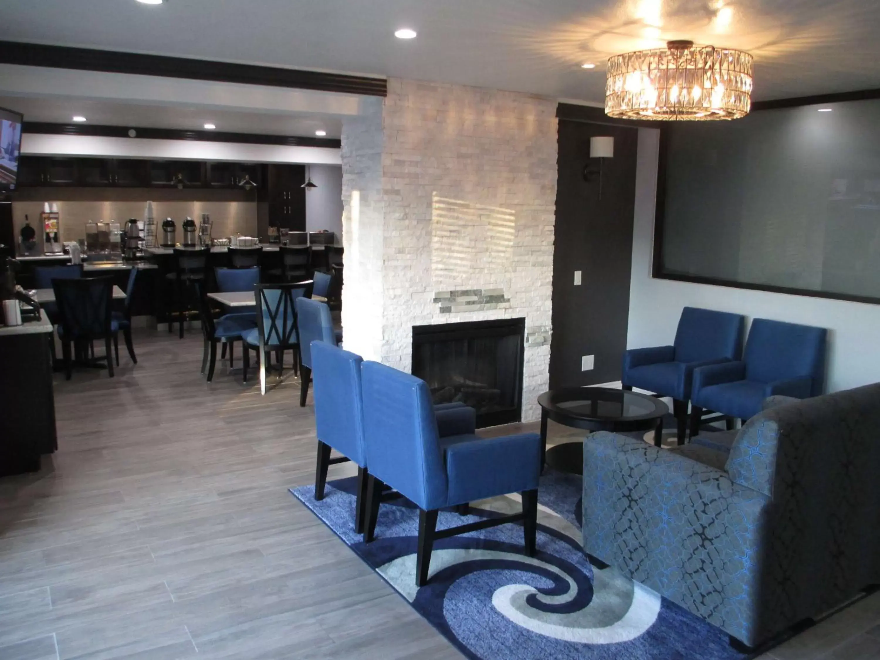 Lobby or reception, Lounge/Bar in Best Western Plus Diamond Valley Inn