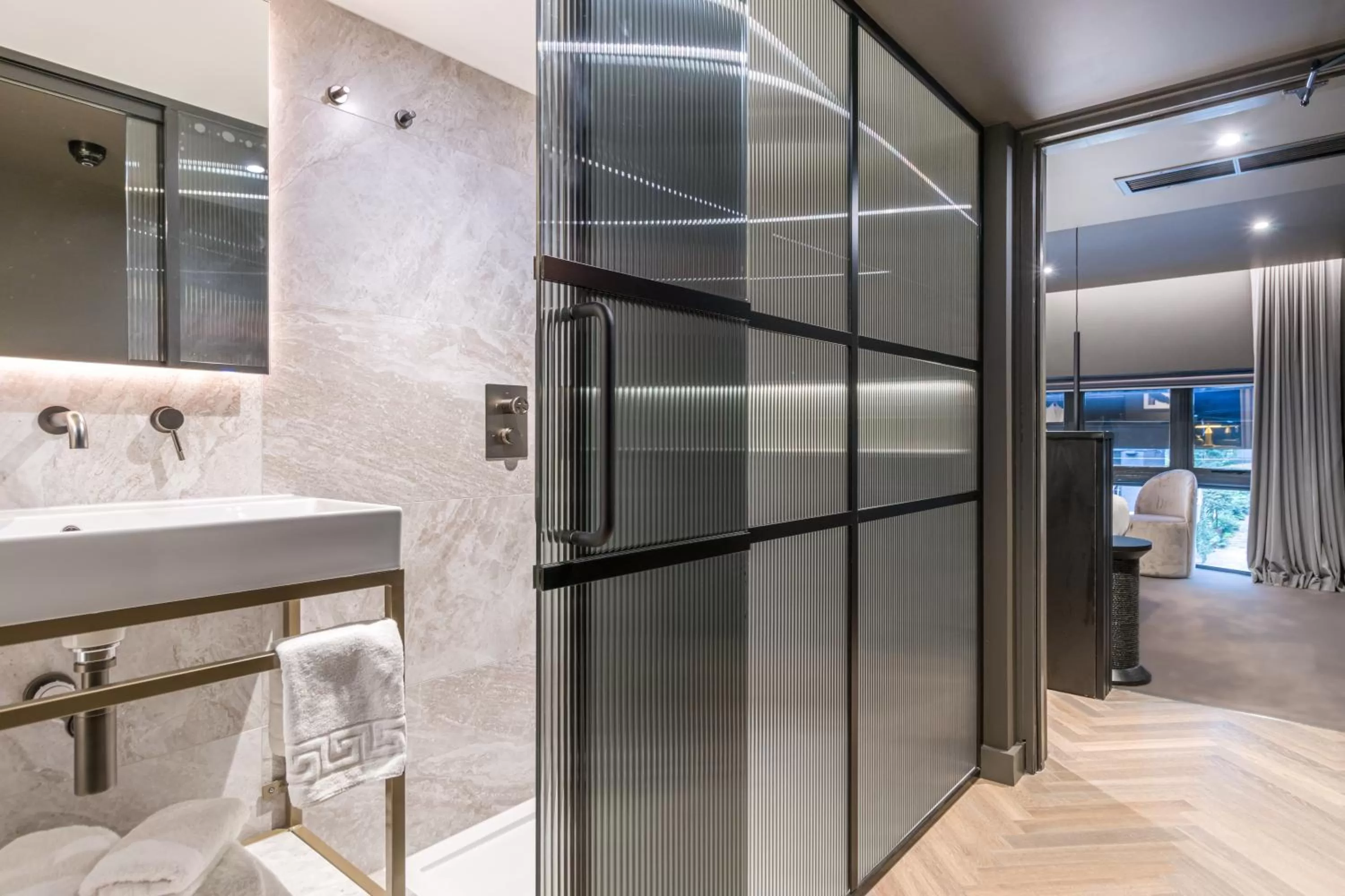 Bathroom in Velvet Hotel Manchester, WorldHotels Crafted