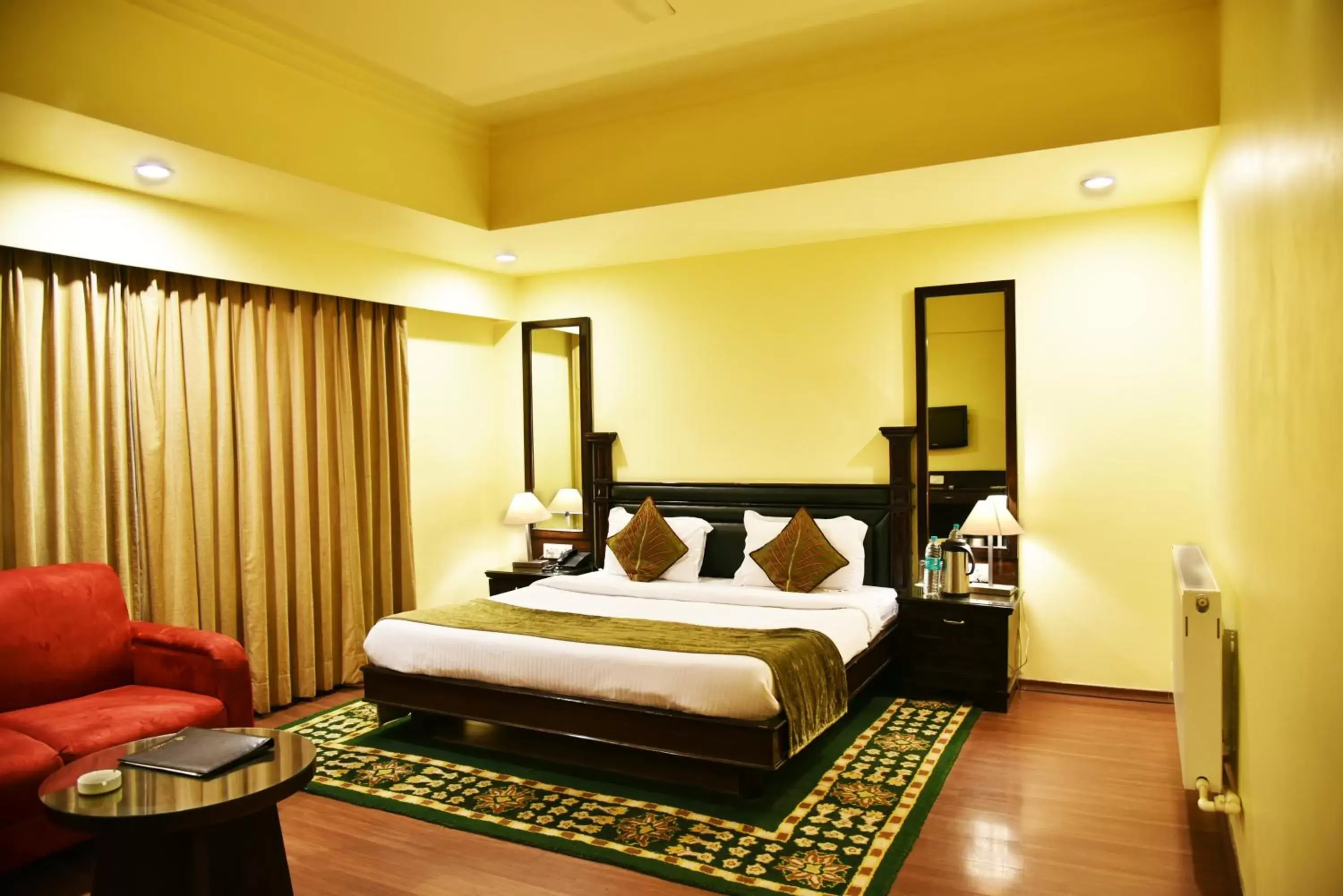 Bed in Indraprastha Resort, Dalhousie