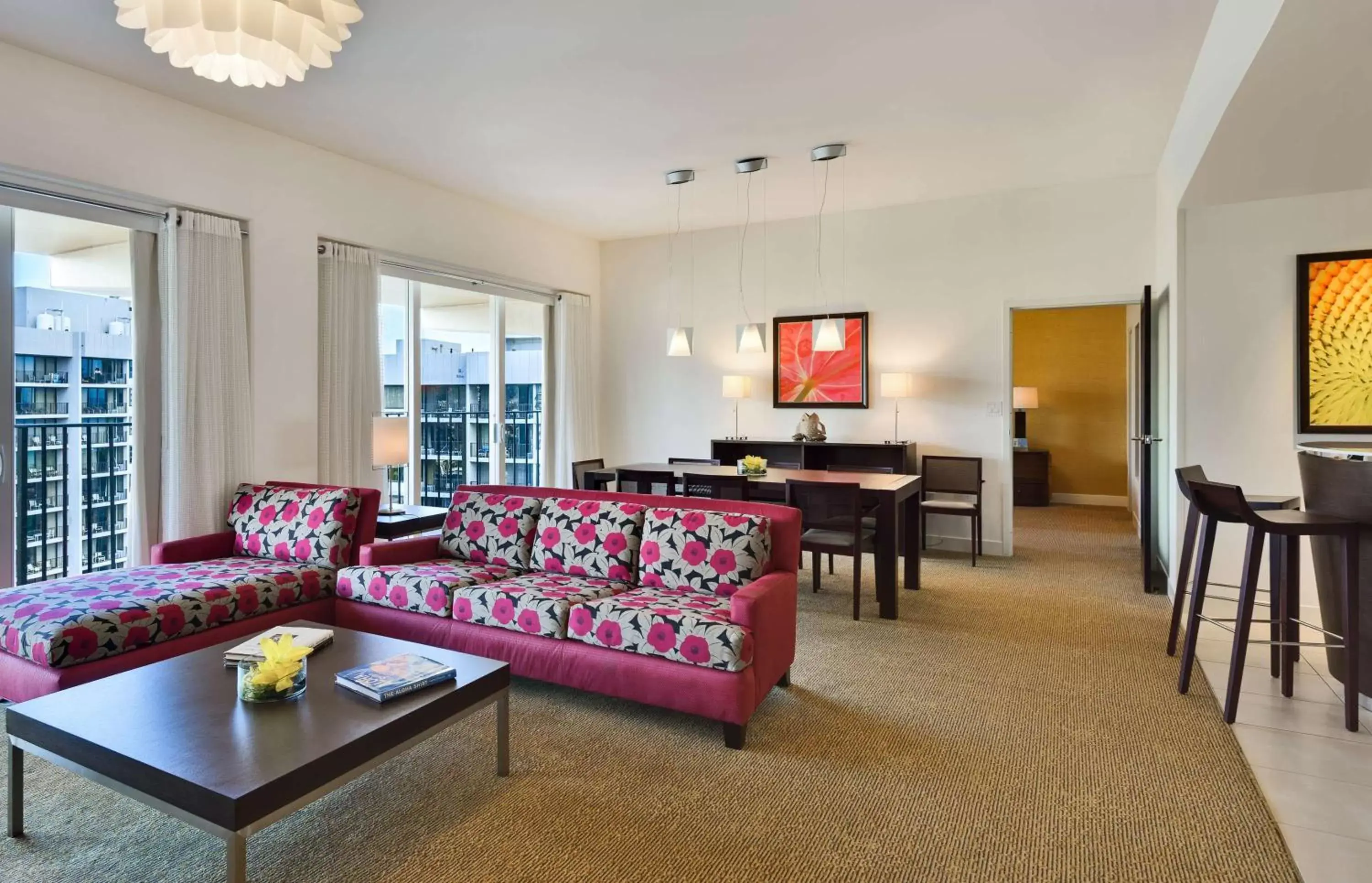 Living room, Seating Area in Hilton Waikiki Beach