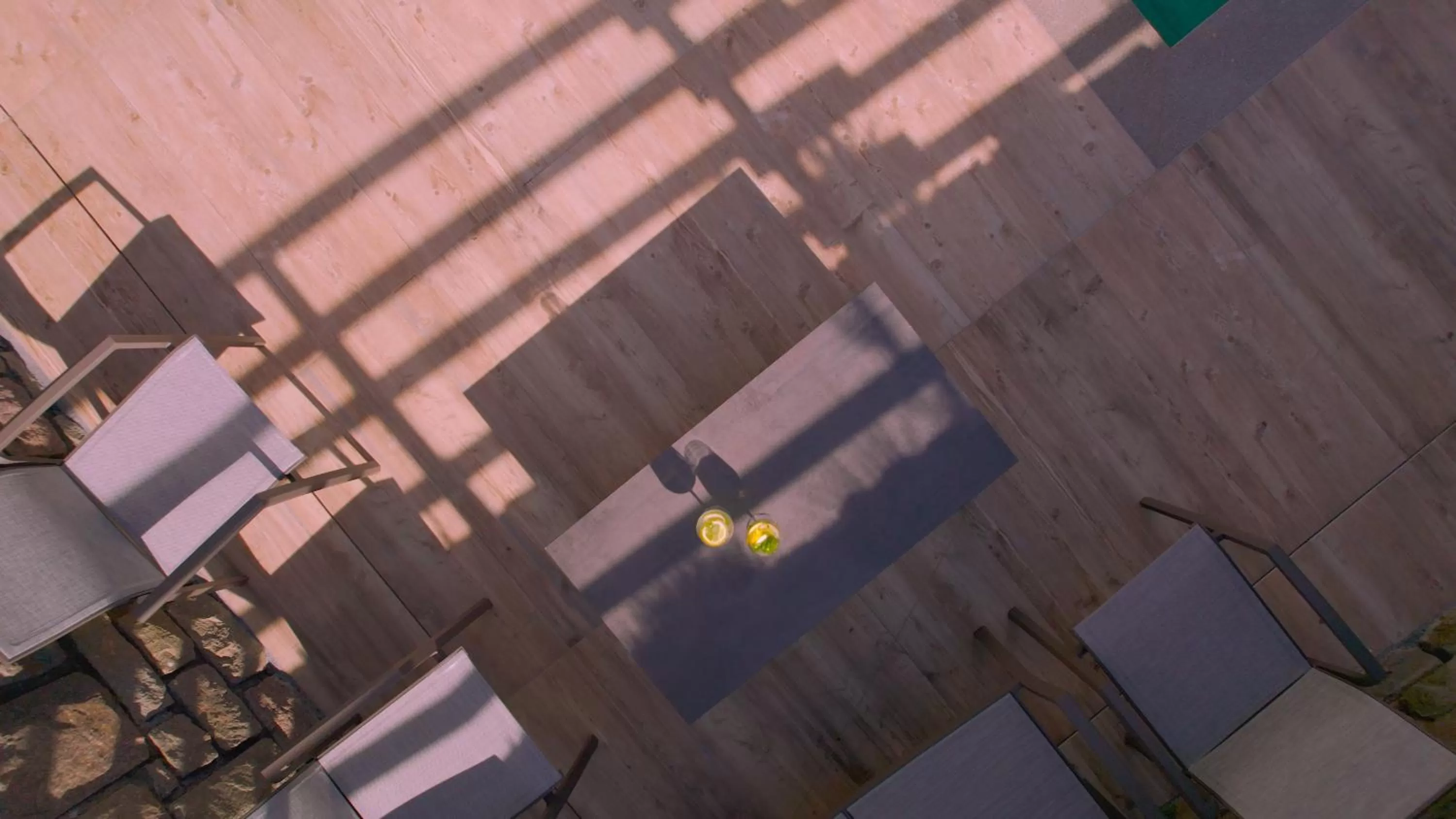 Swimming pool in Residence Garni Hotel Vineus