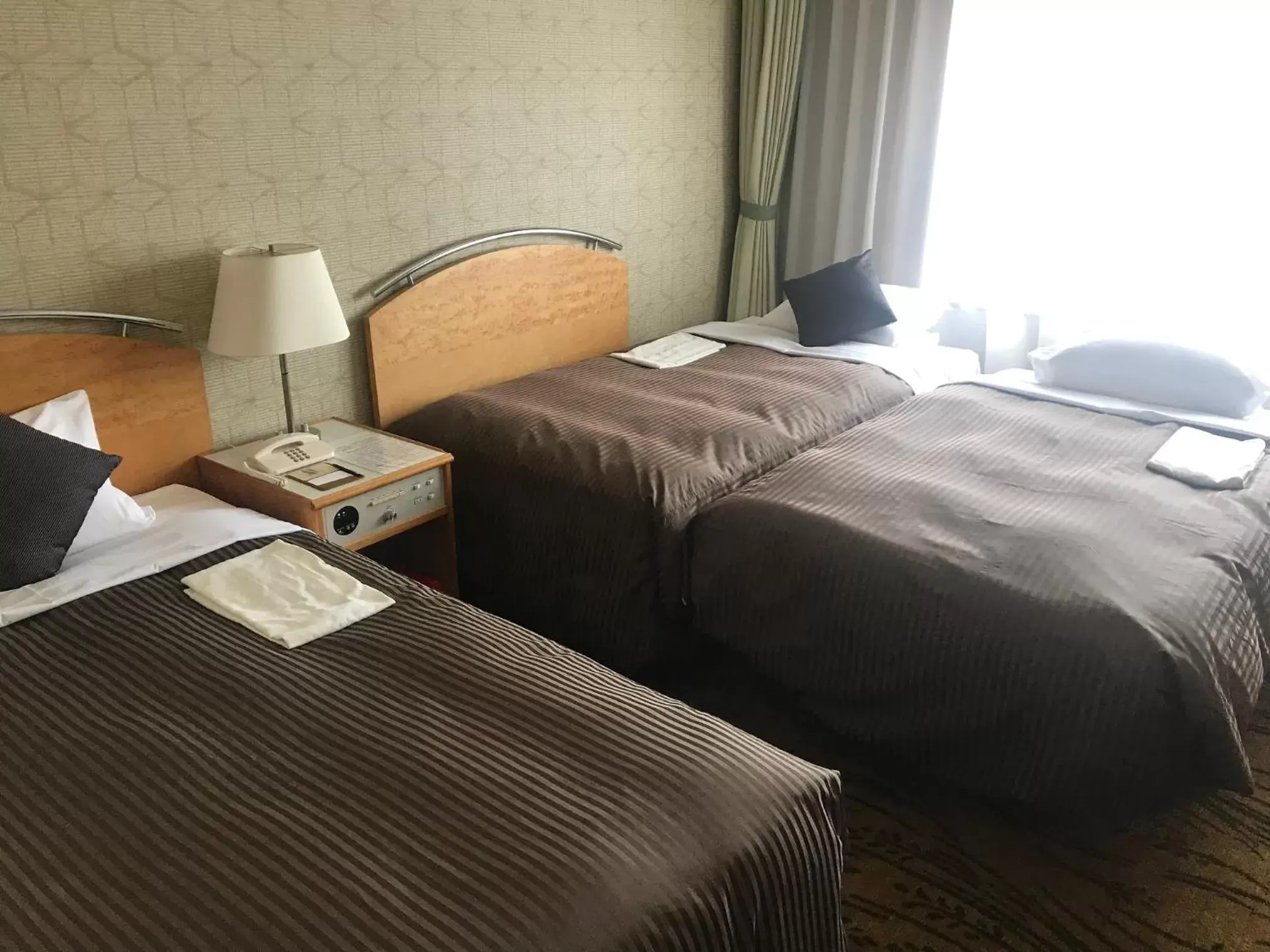 Standard Twin Room with Extrabed - Smoking in Hotel Okura Niigata