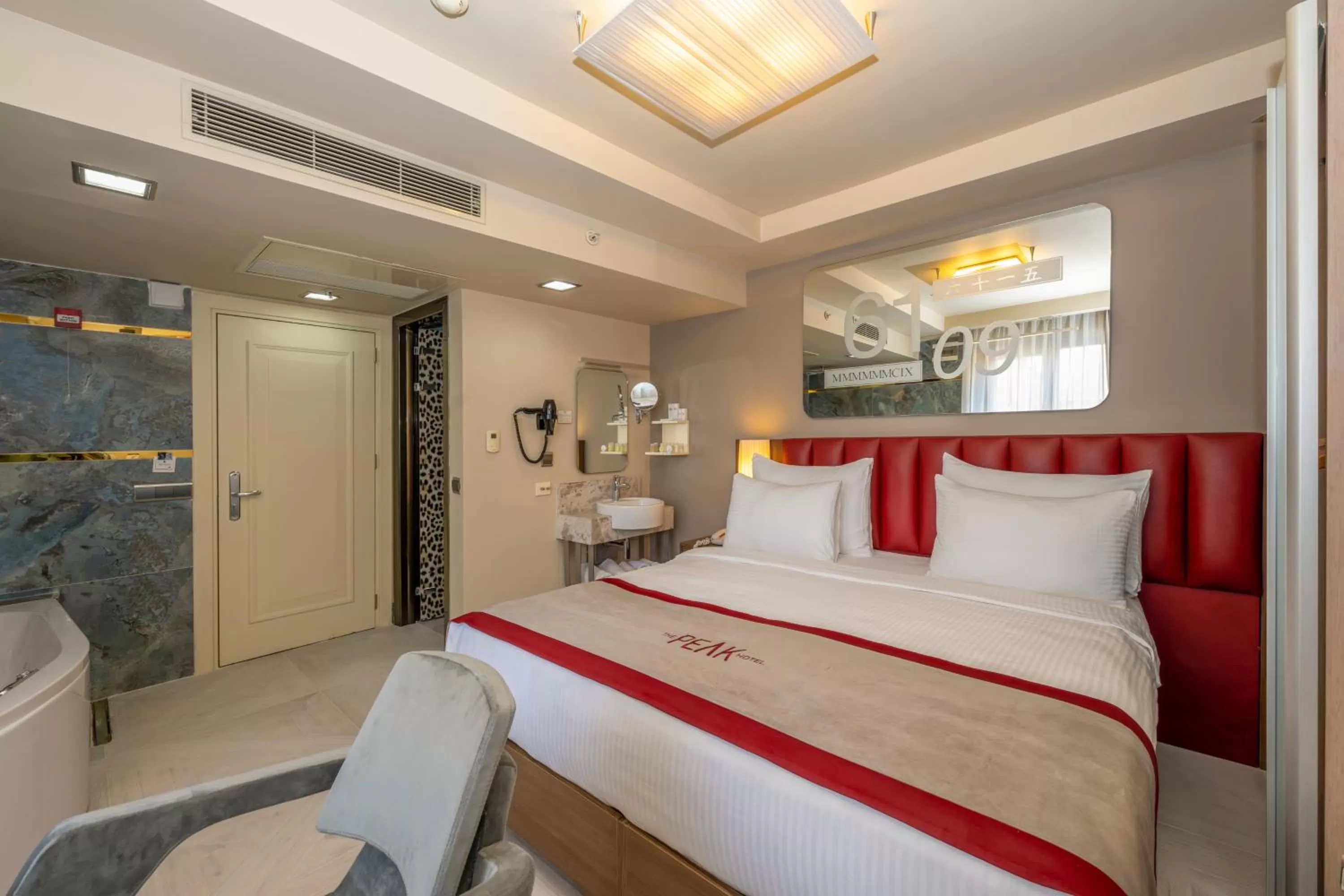 Photo of the whole room, Bed in Ramada By Wyndham Istanbul Pera Taksim