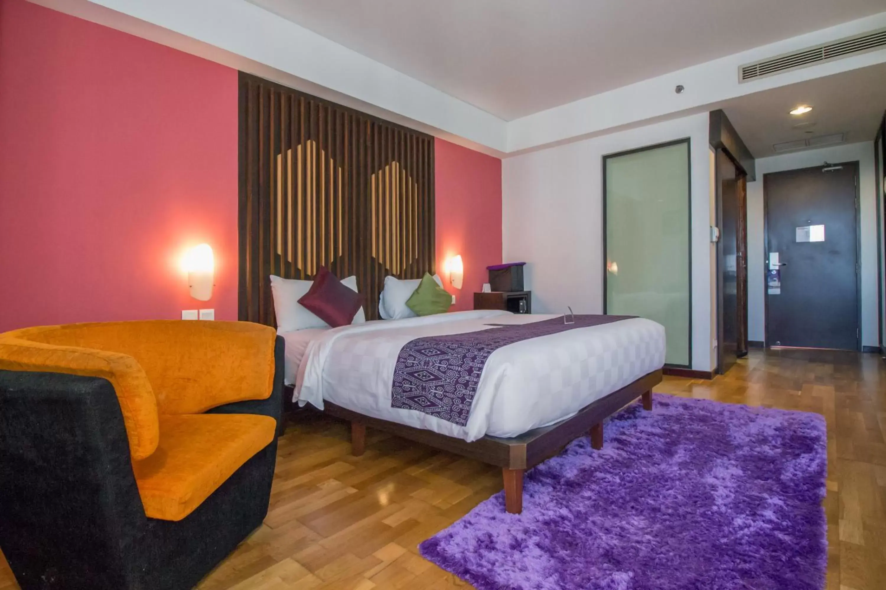 Bed in Mercure Pontianak City Center