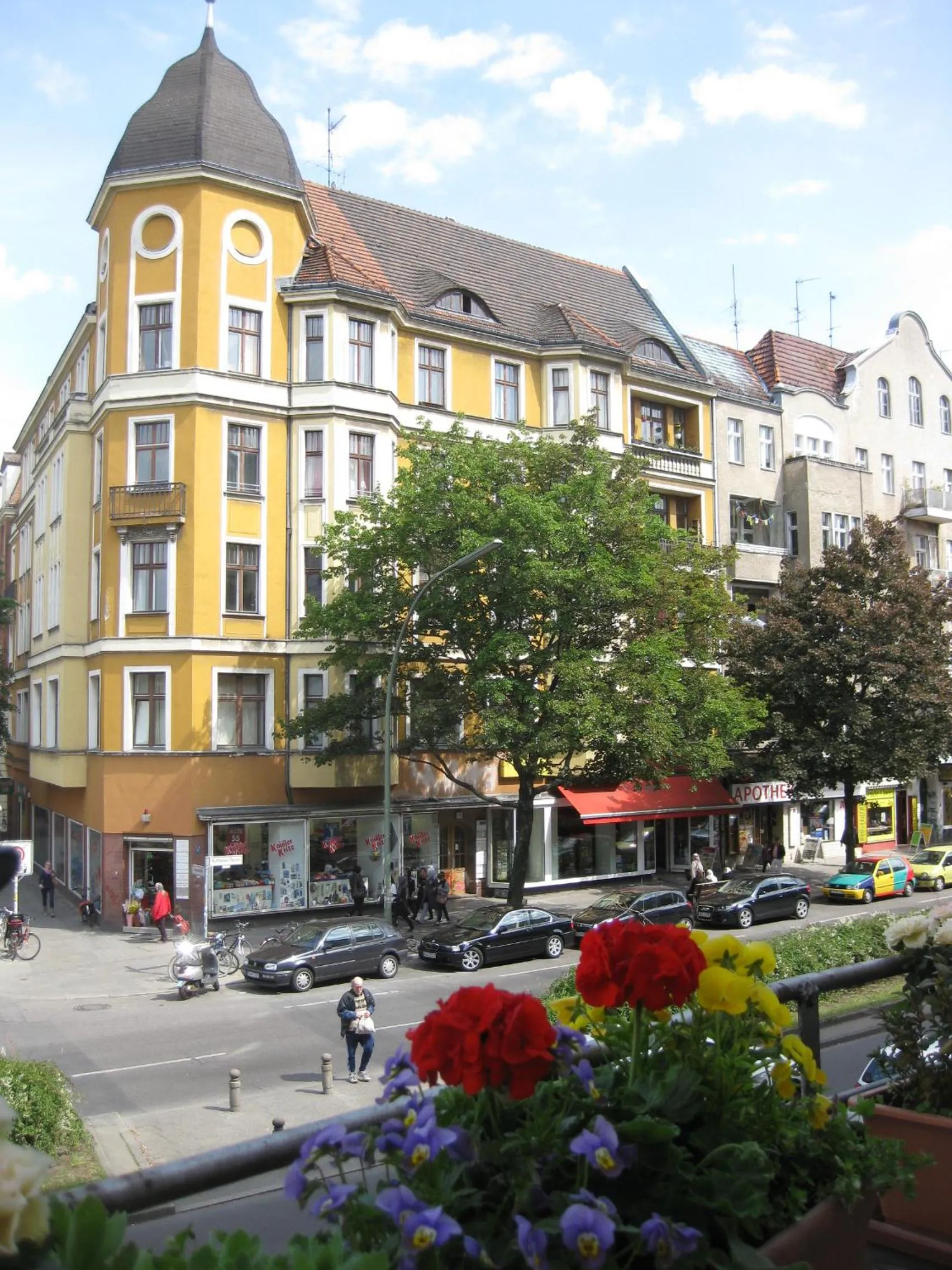Street view in Hotel am Hermannplatz