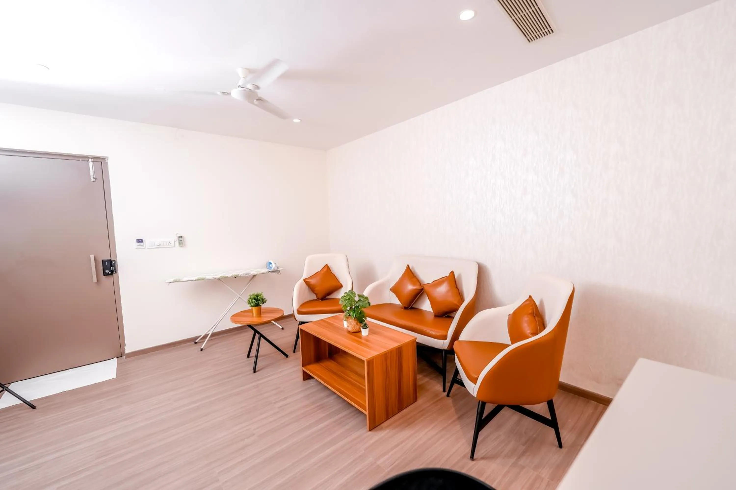 Living room in Casa Hotel & Suites, Gachibowli, Hyderabad