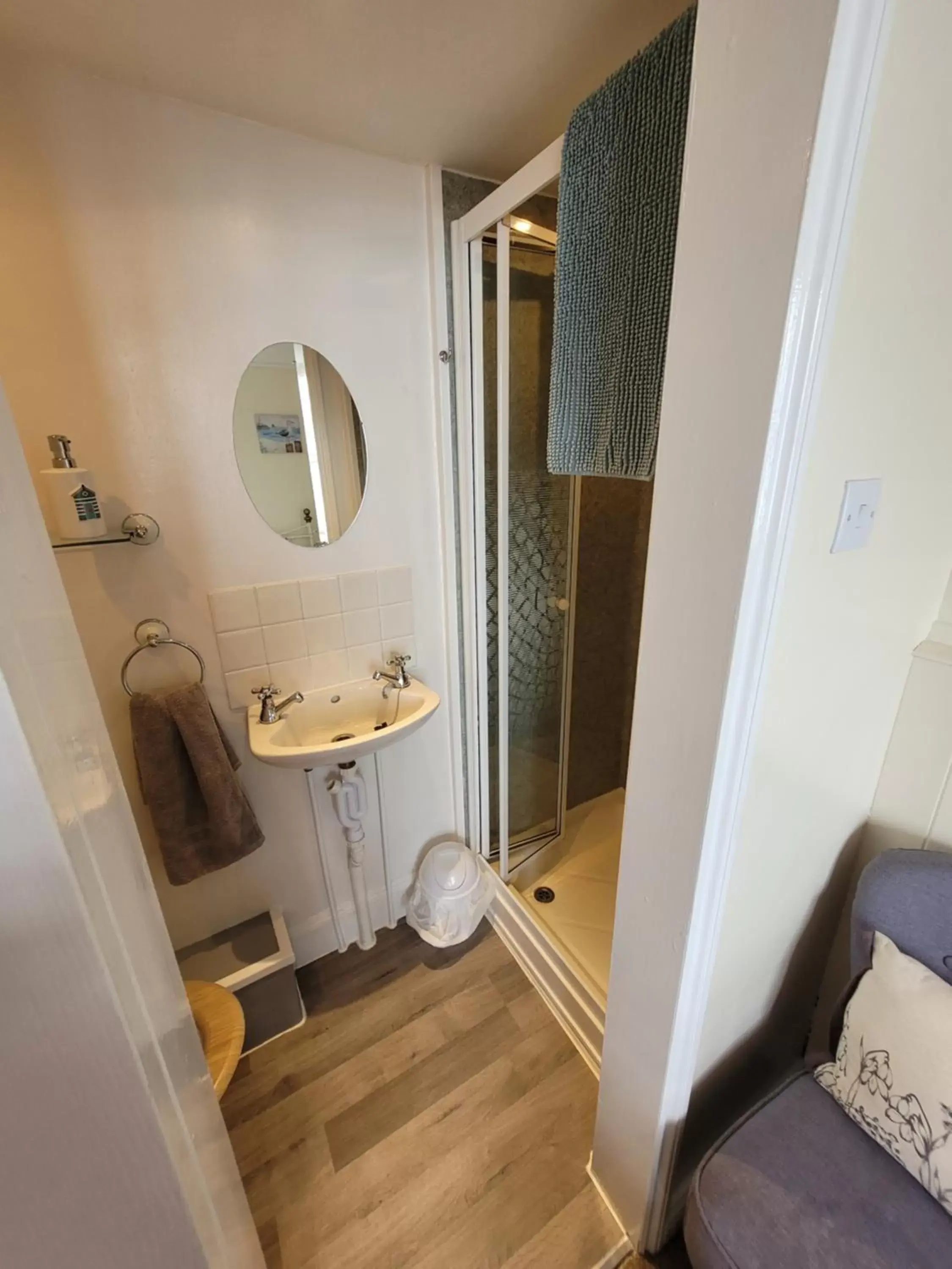 Bathroom in Lyndale Guest House