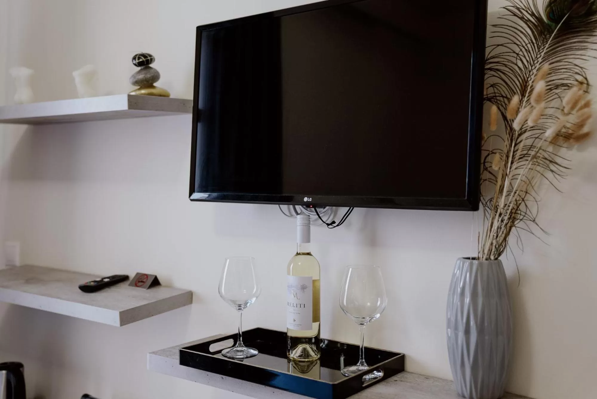 TV and multimedia in ROH Suites