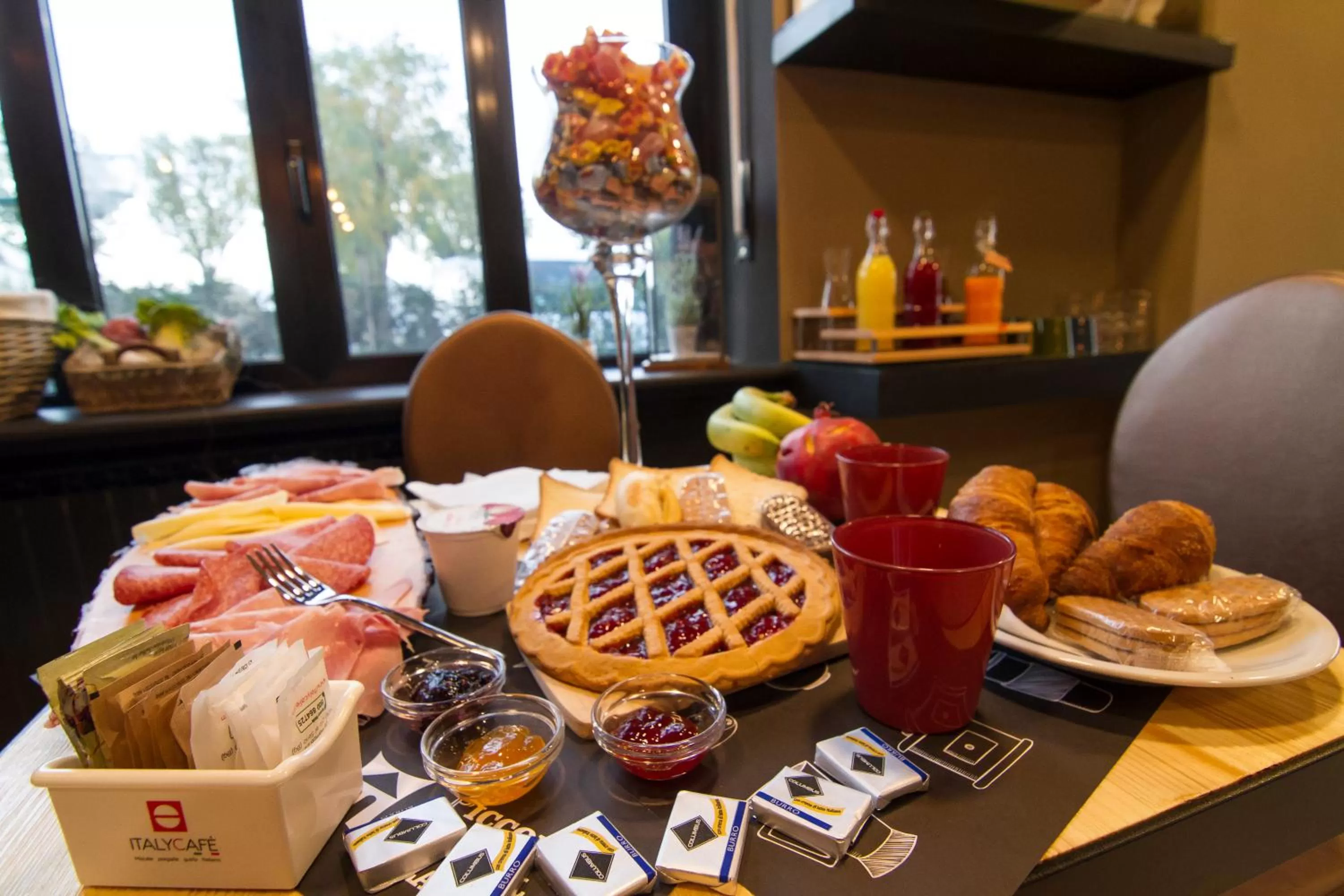 Breakfast in Piccolo Hotel Allamano