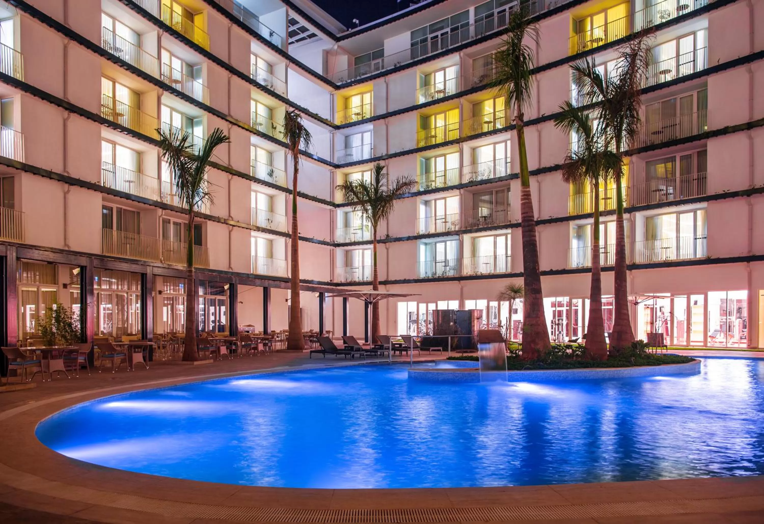 Swimming pool in Radisson Blu Hotel & Convention Centre Kigali