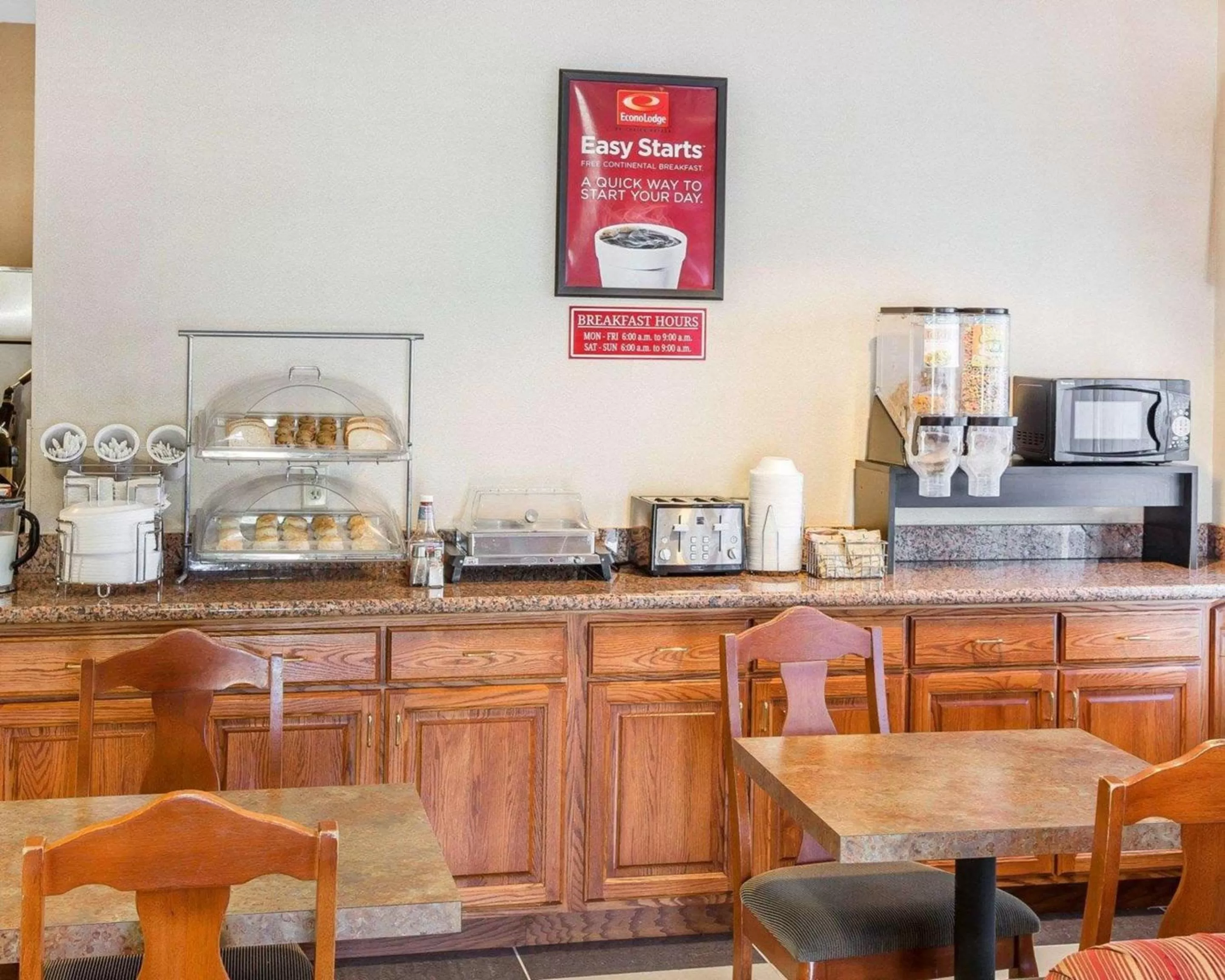 Restaurant/places to eat in Econo Lodge Brunswick Travel Center