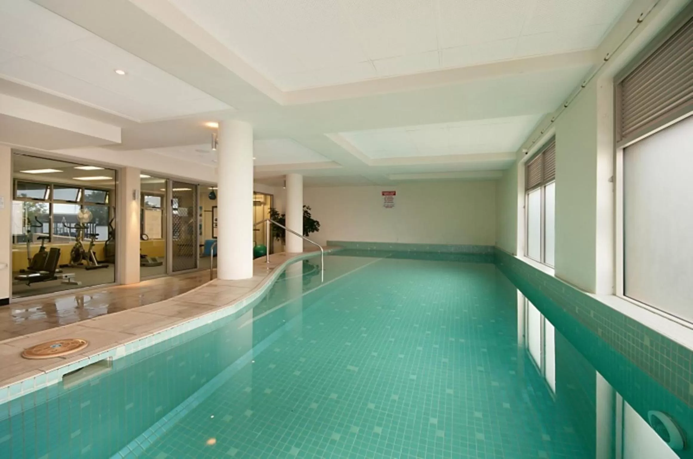 Swimming pool in Riverside Holiday Apartments