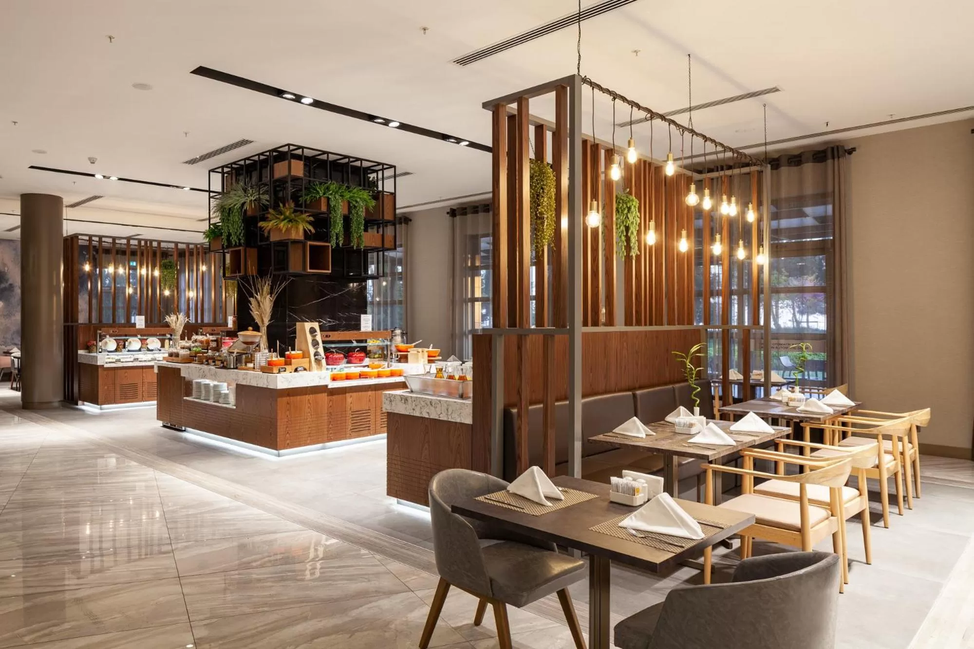 Restaurant/places to eat in Novotel Trabzon