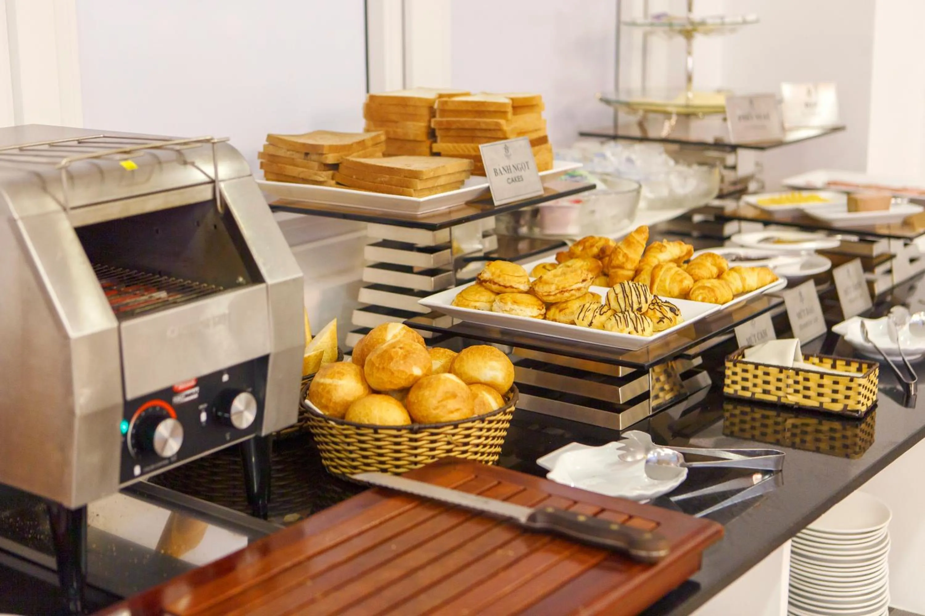 Breakfast in Huong Sen Annex Hotel