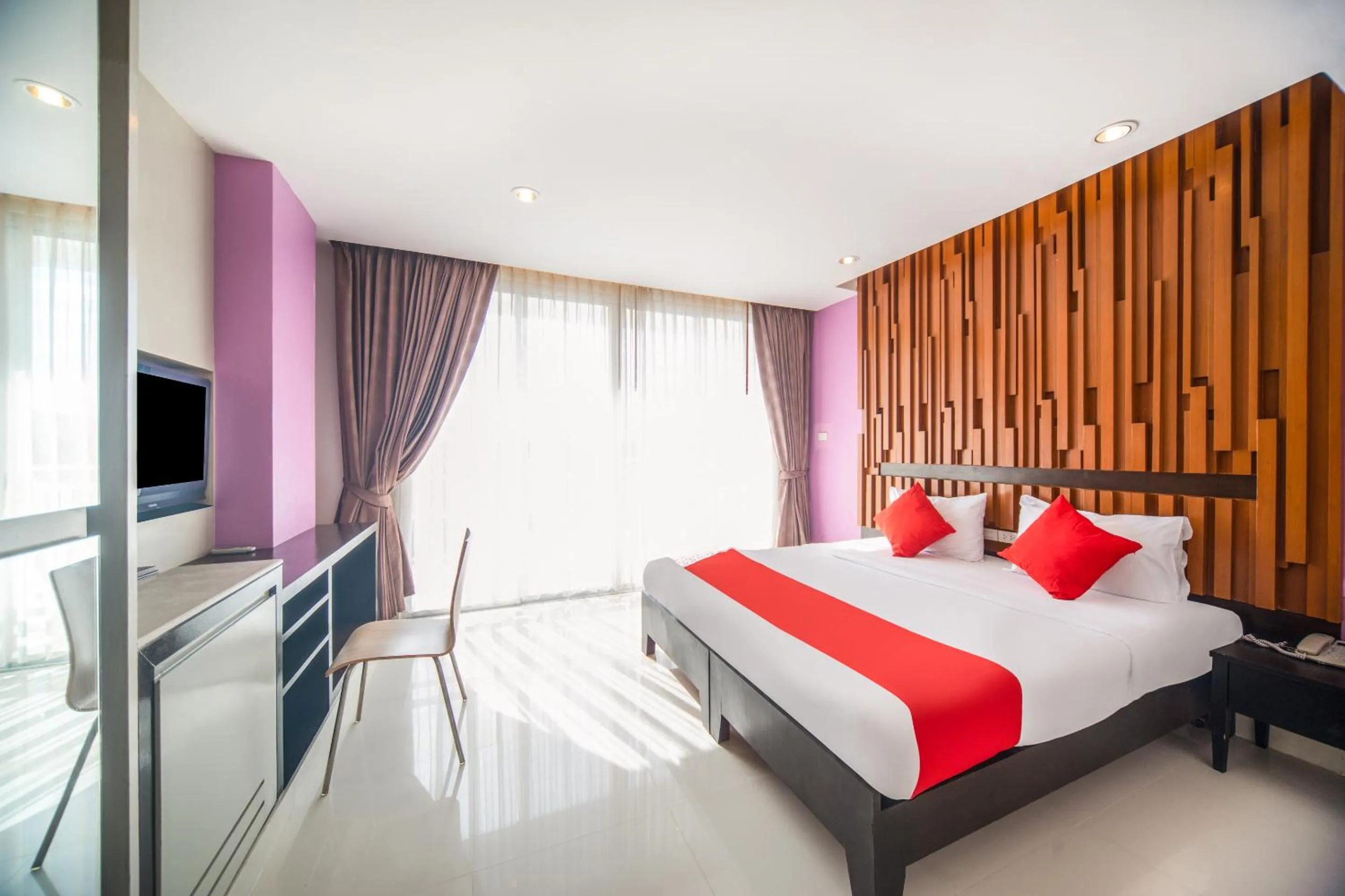 Bedroom in I Dee Hotel Patong