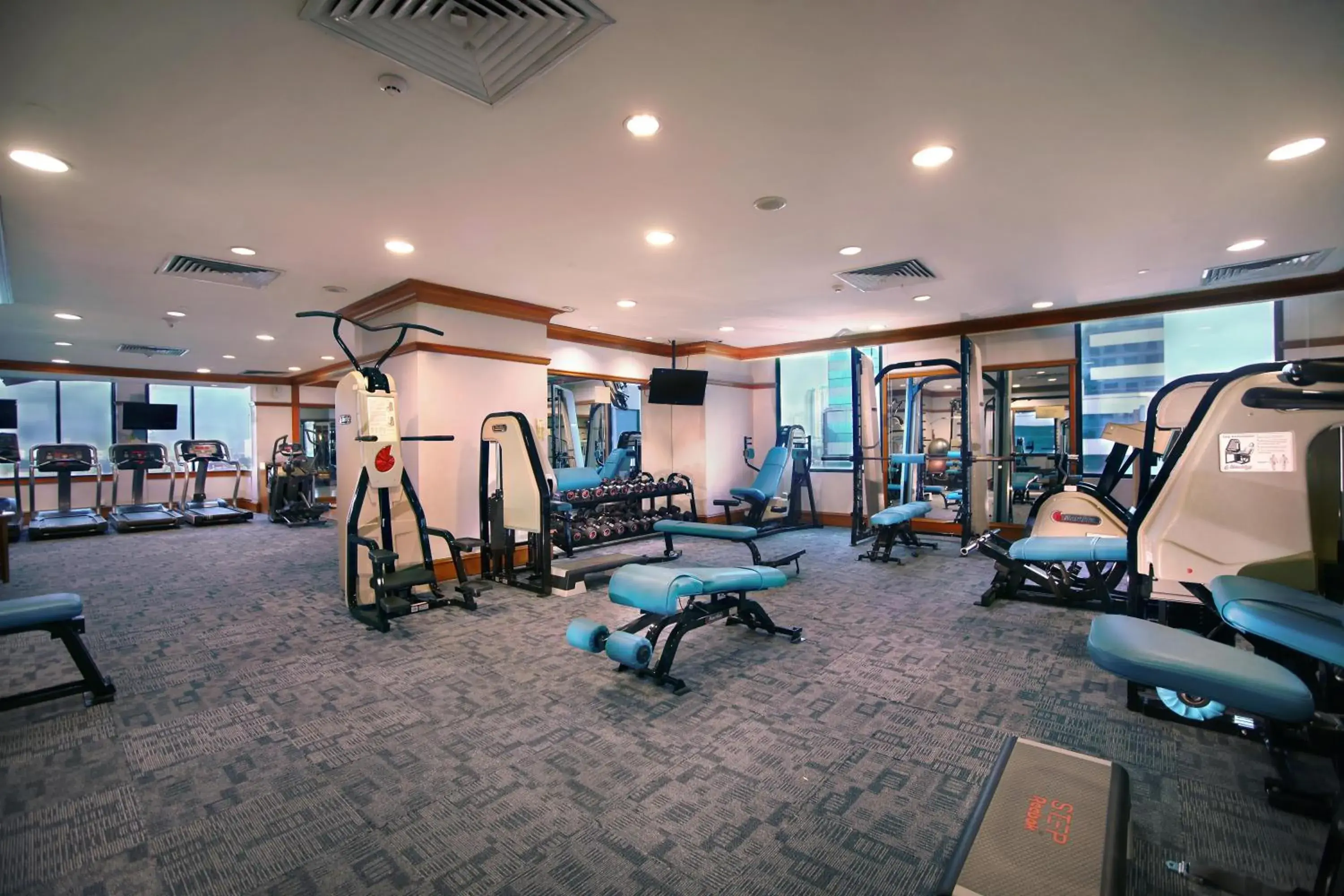 Fitness centre/facilities in Menara Peninsula Hotel Fitness centre/facilities in Menara Peninsula Hotel
