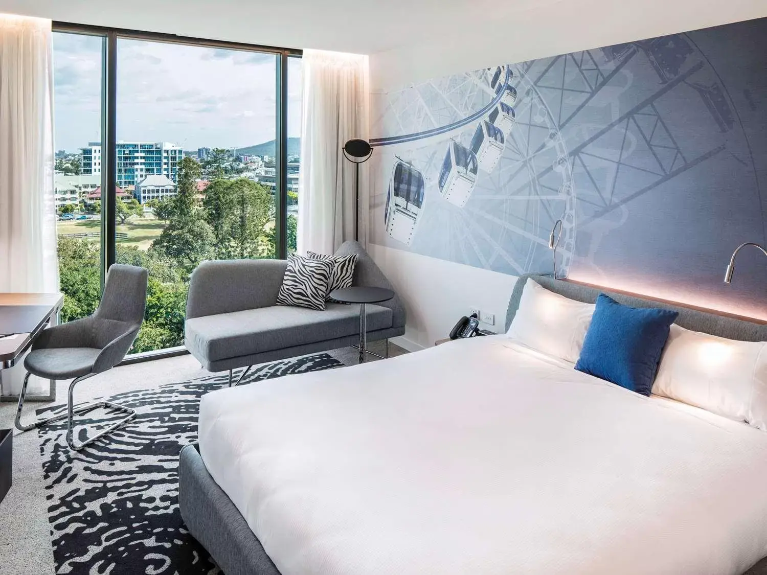Bedroom, Bed in Novotel Brisbane South Bank