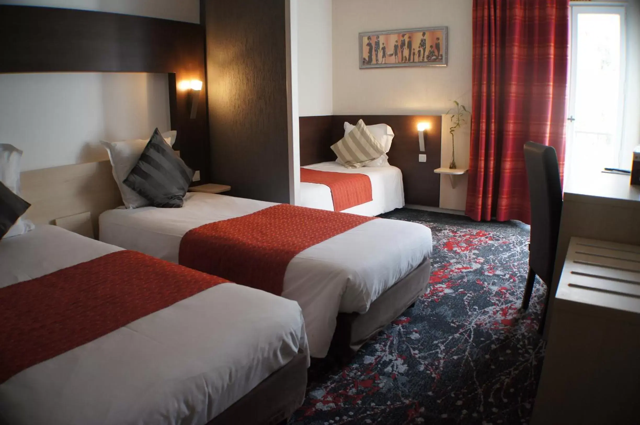 Triple room - 3 single beds in The Originals City, Hôtel La Siesta, Annonay Est (Inter-Hotel)