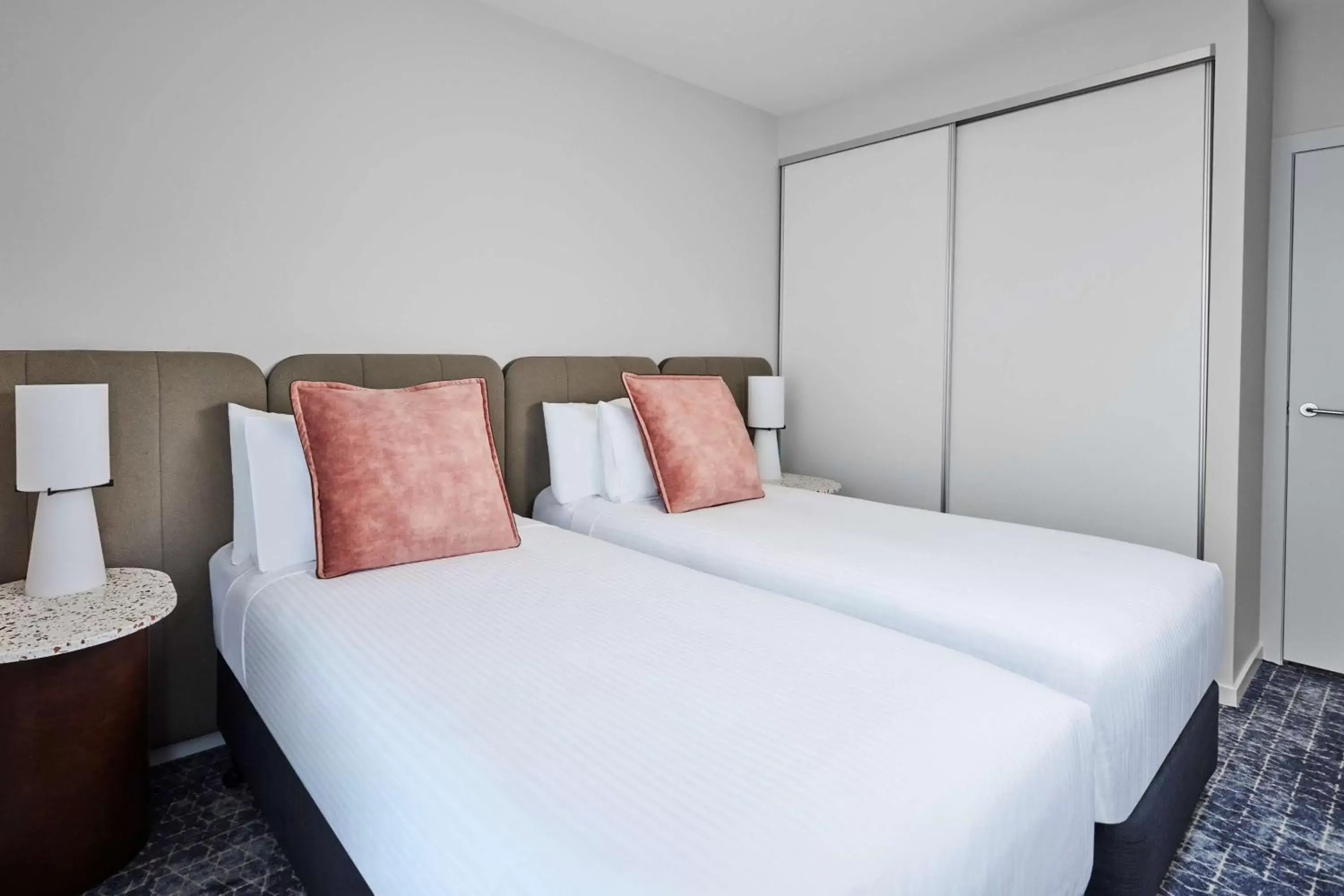 Photo of the whole room, Bed in Adina Apartment Hotel Melbourne Flinders Street