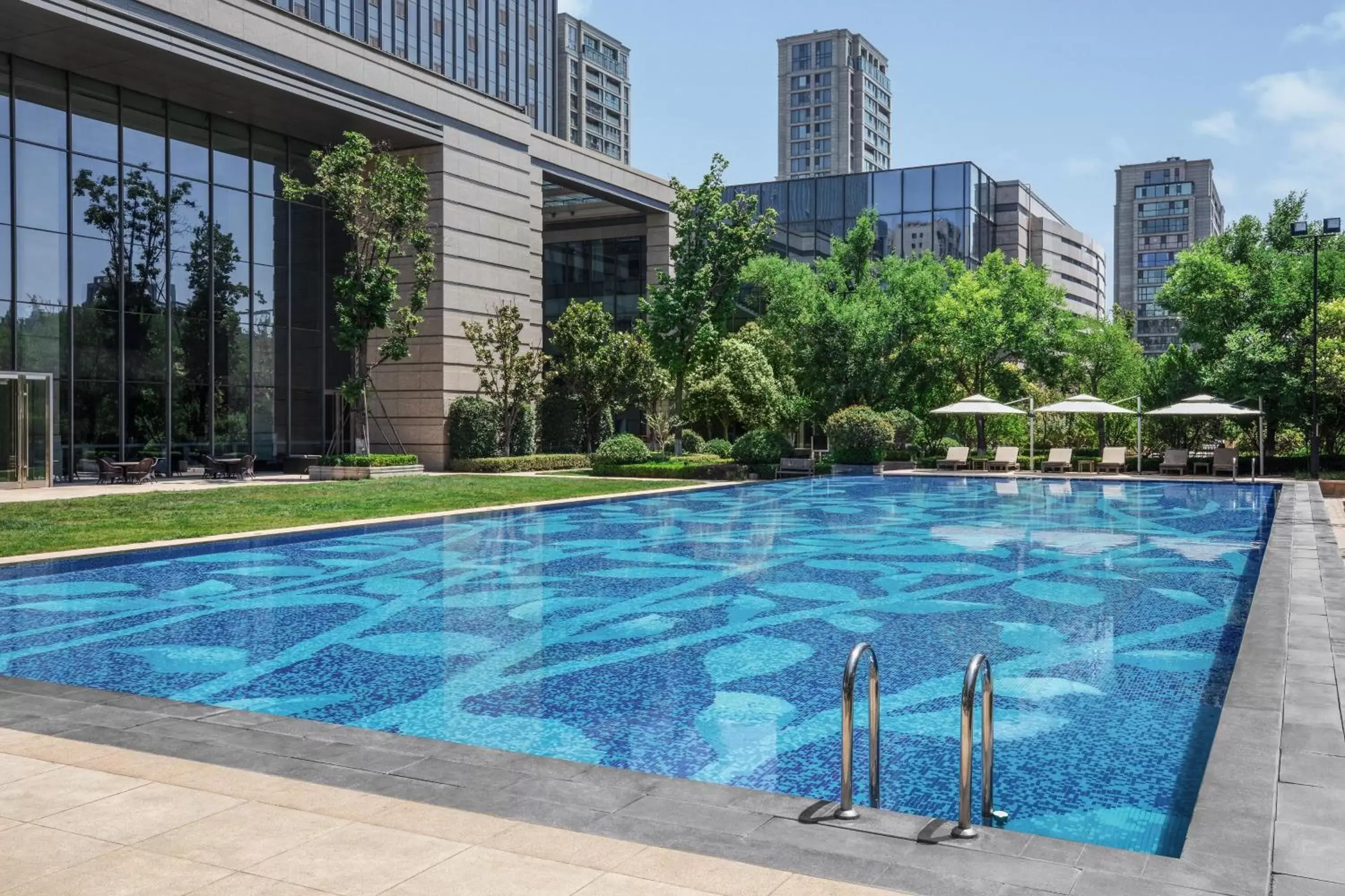 Swimming Pool in Sheraton Qingdao Jiaozhou Hotel