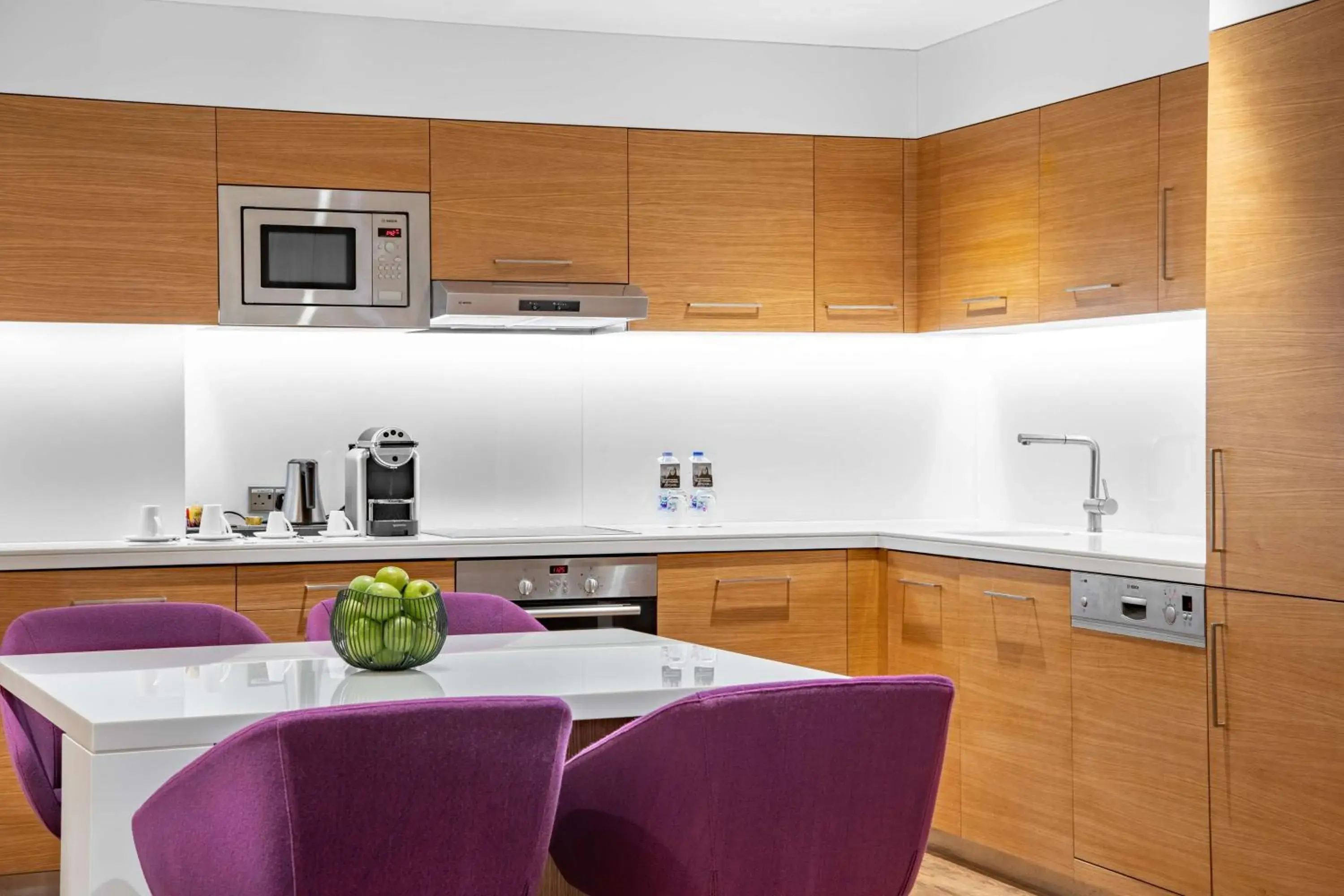 Kitchen or kitchenette, Kitchen/Kitchenette in Radisson Blu Hotel & Residence, Riyadh Diplomatic Quarter