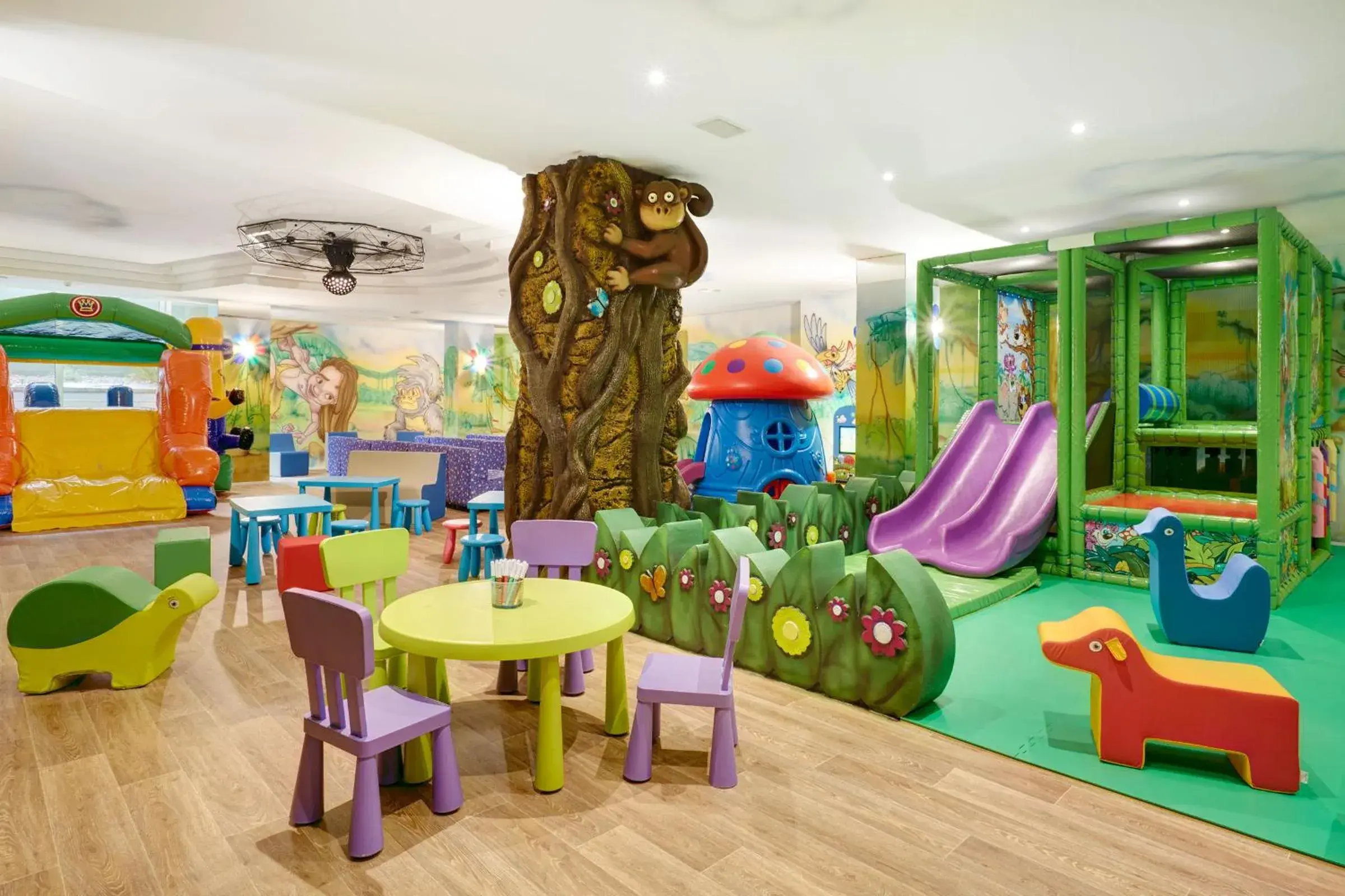 Kids's club, Kid's Club in Majestic Palace