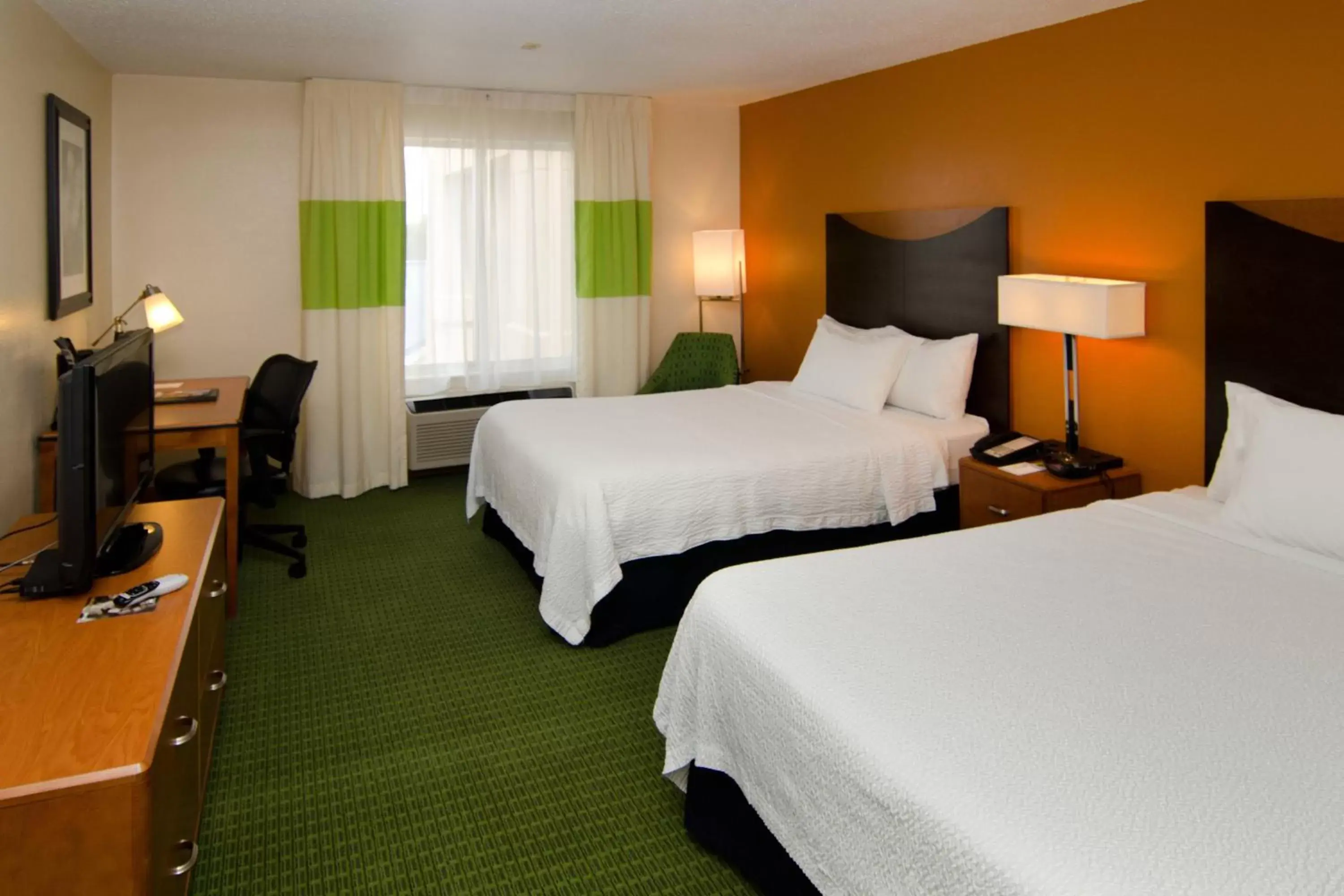 Photo of the whole room, Bed in Fairfield Inn St. Louis Fenton
