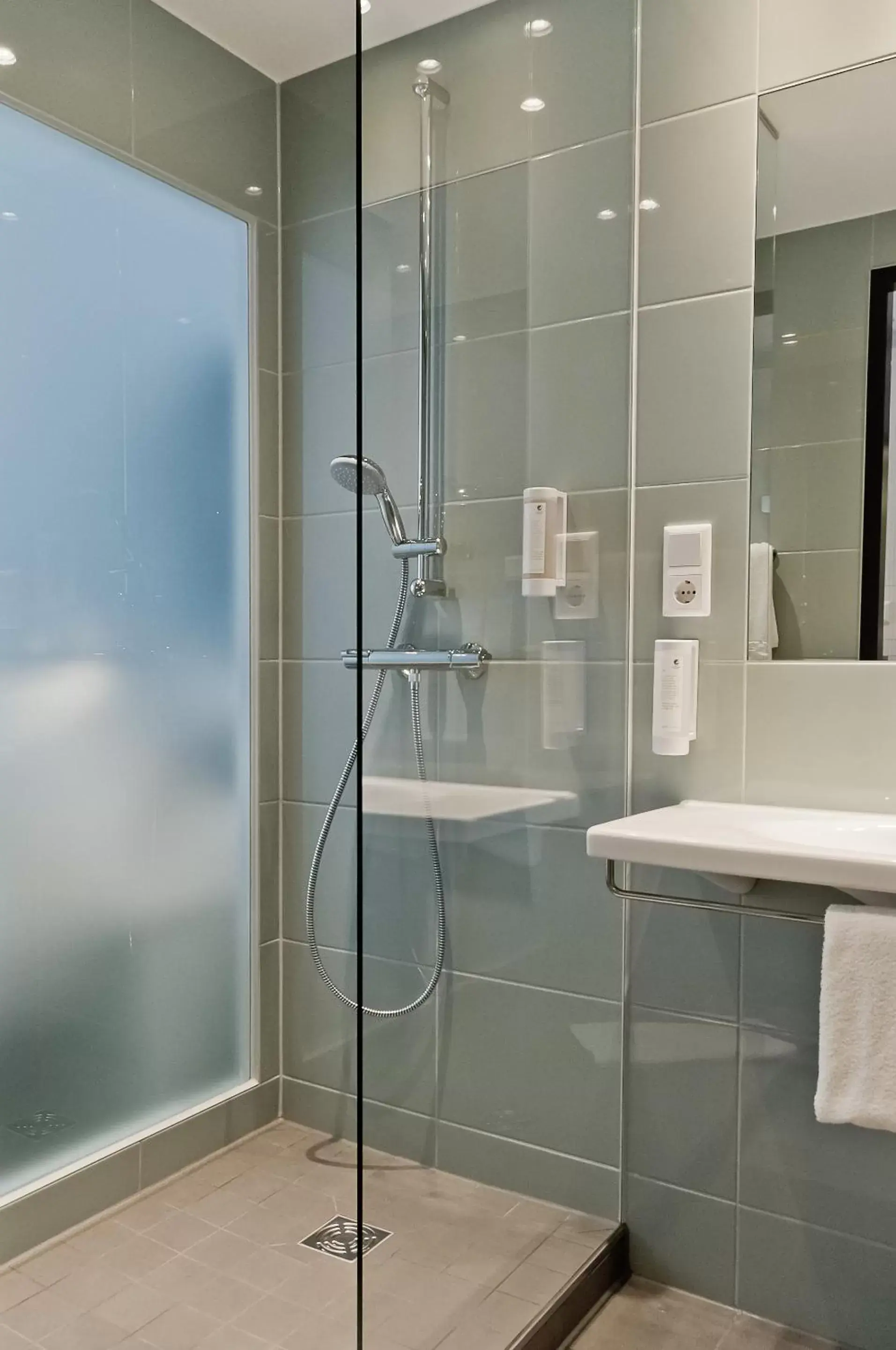 Shower, Bathroom in Super 8 by Wyndham Munich City North