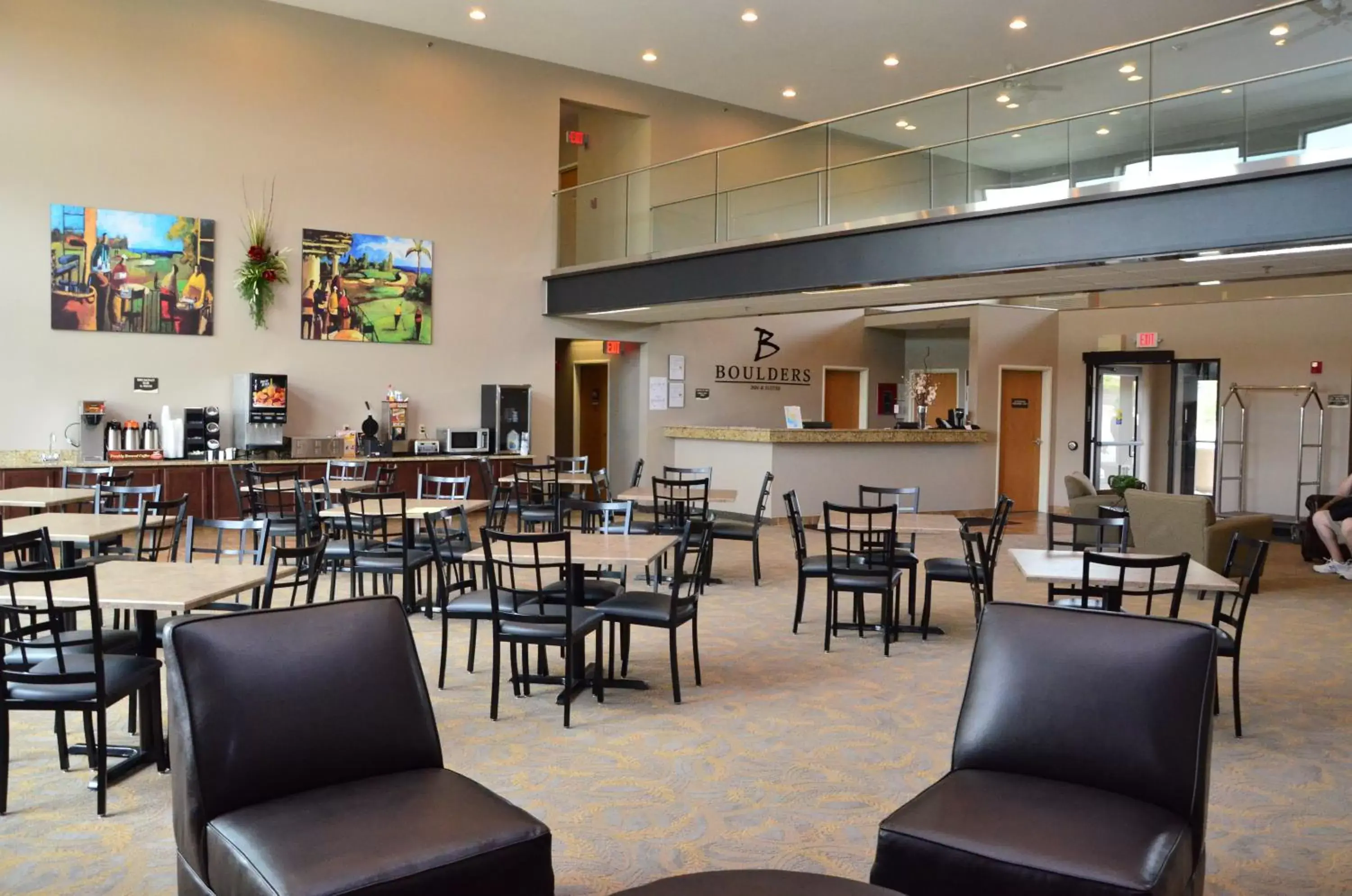 Restaurant/Places to Eat in Qube Hotel - Polk City