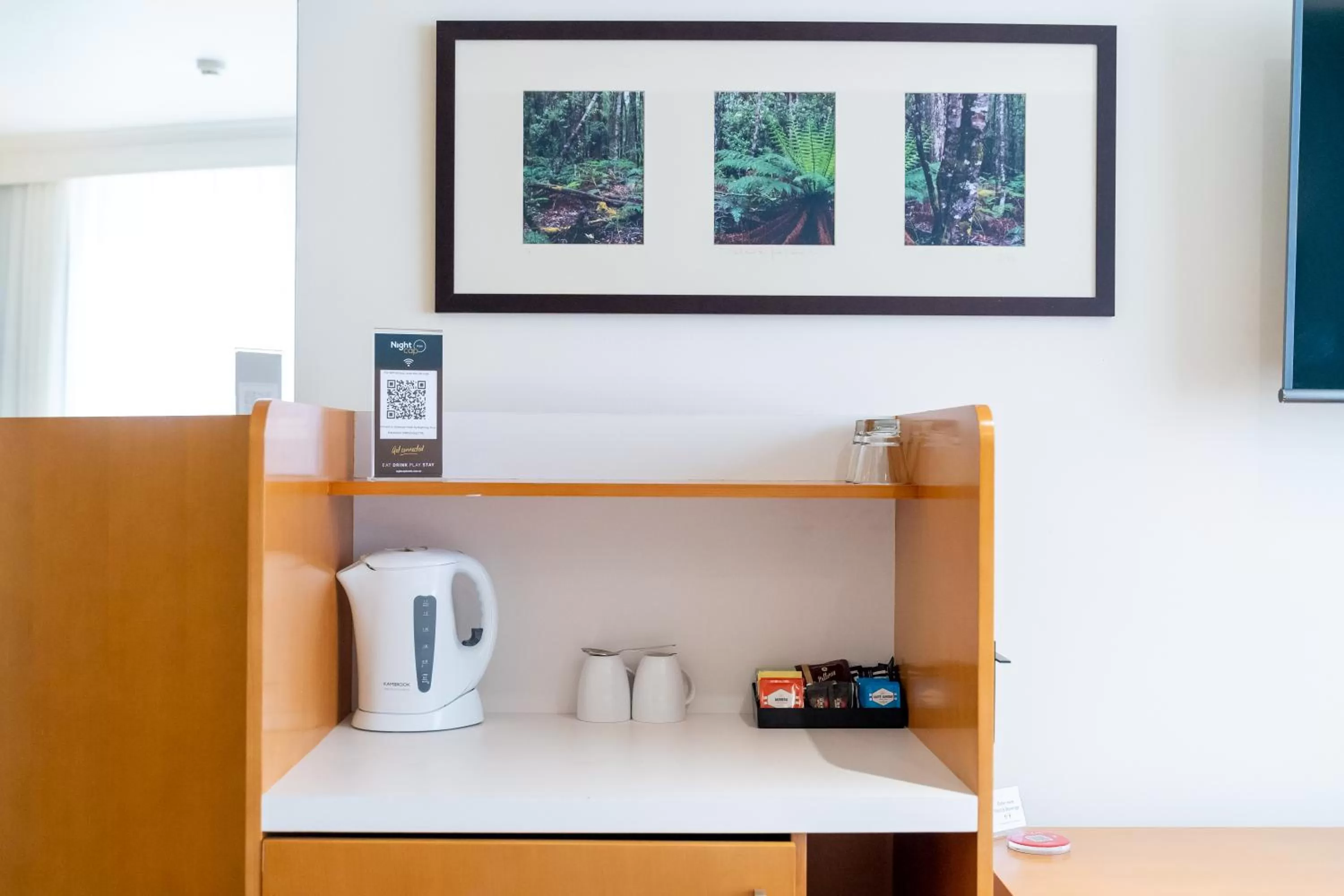 Coffee/tea facilities in Nightelier Devonport Gateway Hotel