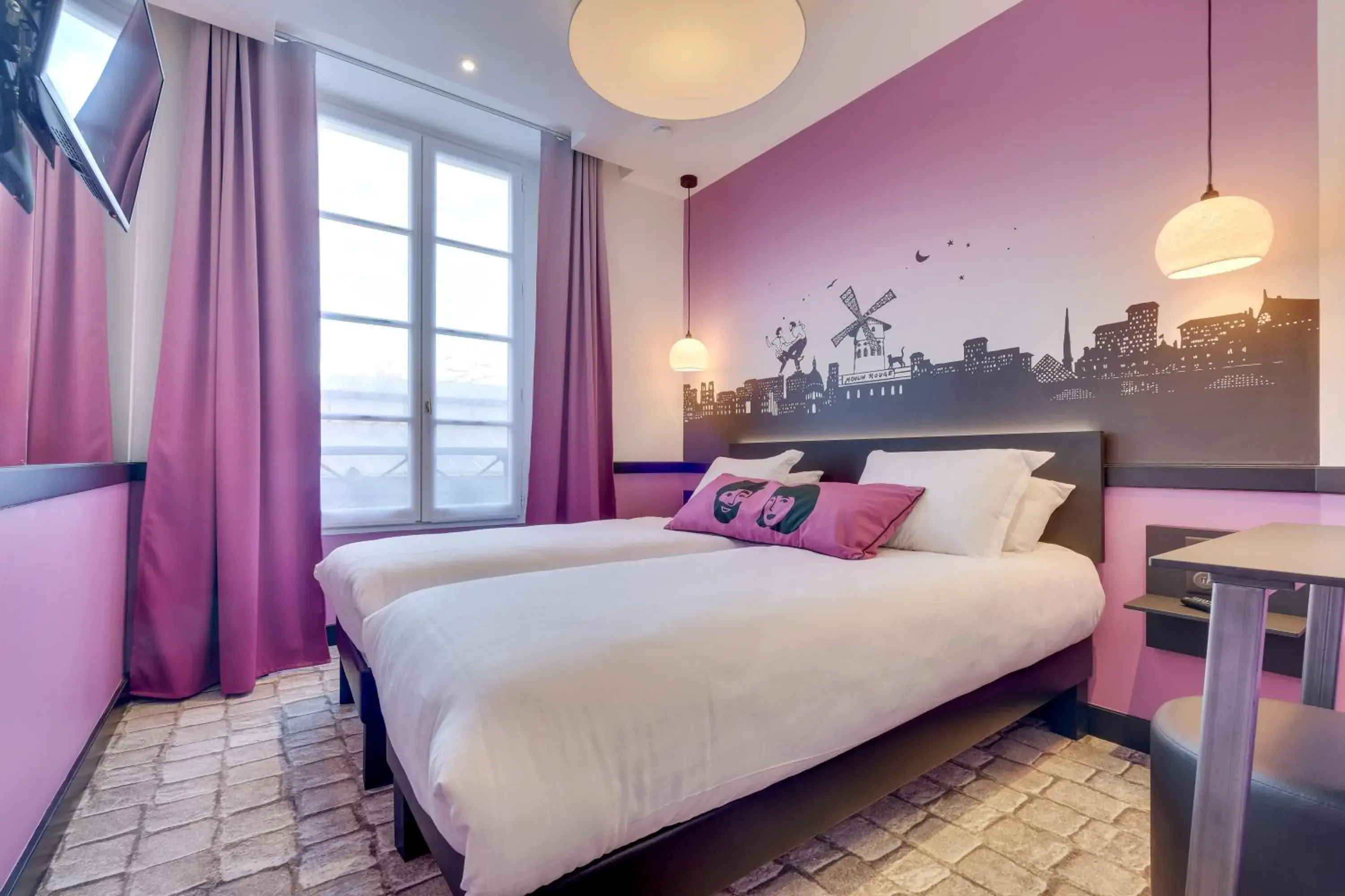 Bedroom, Bed in Hôtel Lucien & Marinette