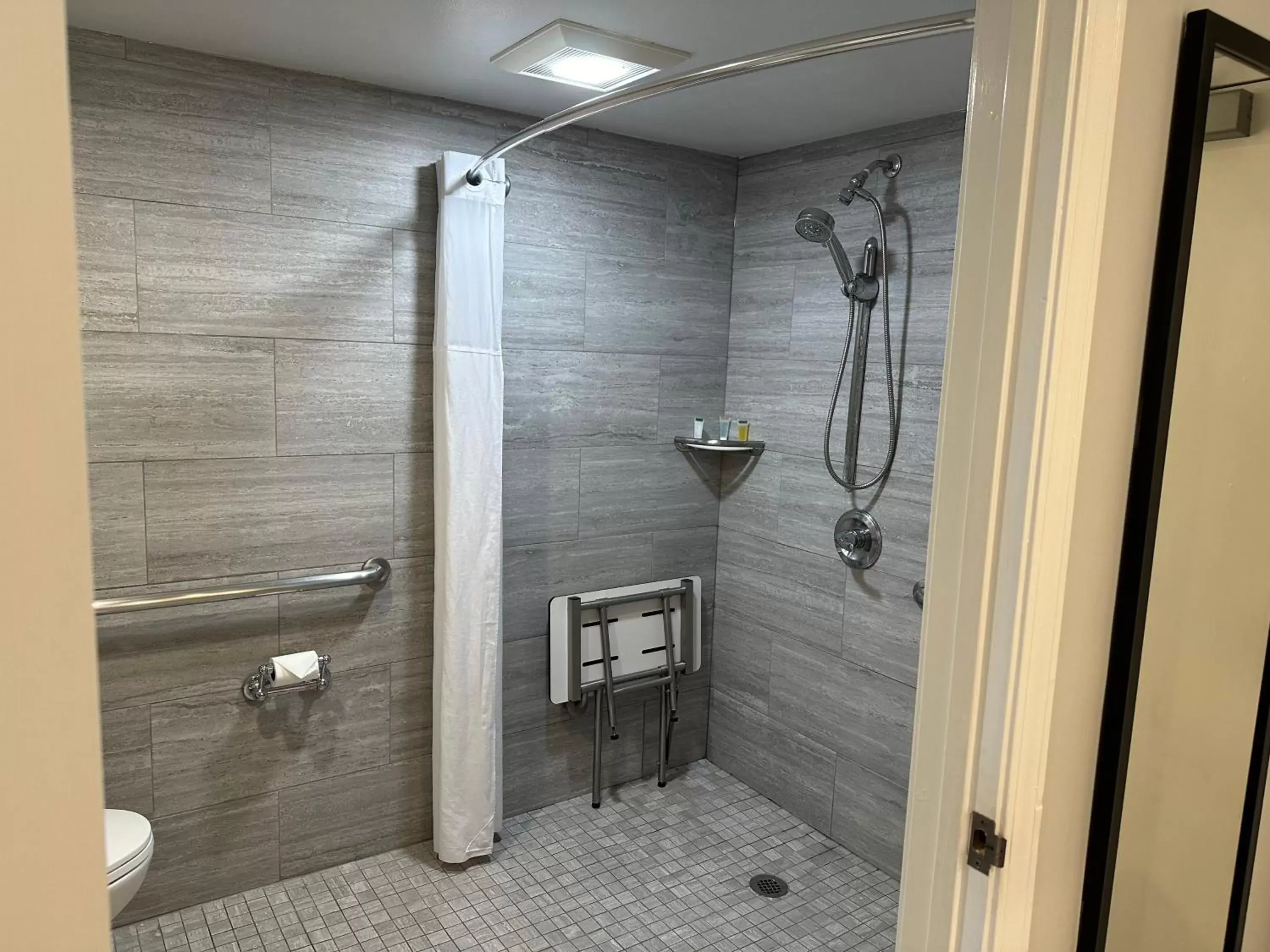 Shower, Bathroom in Super 8 by Wyndham San Bruno /SF Intl Arpt West