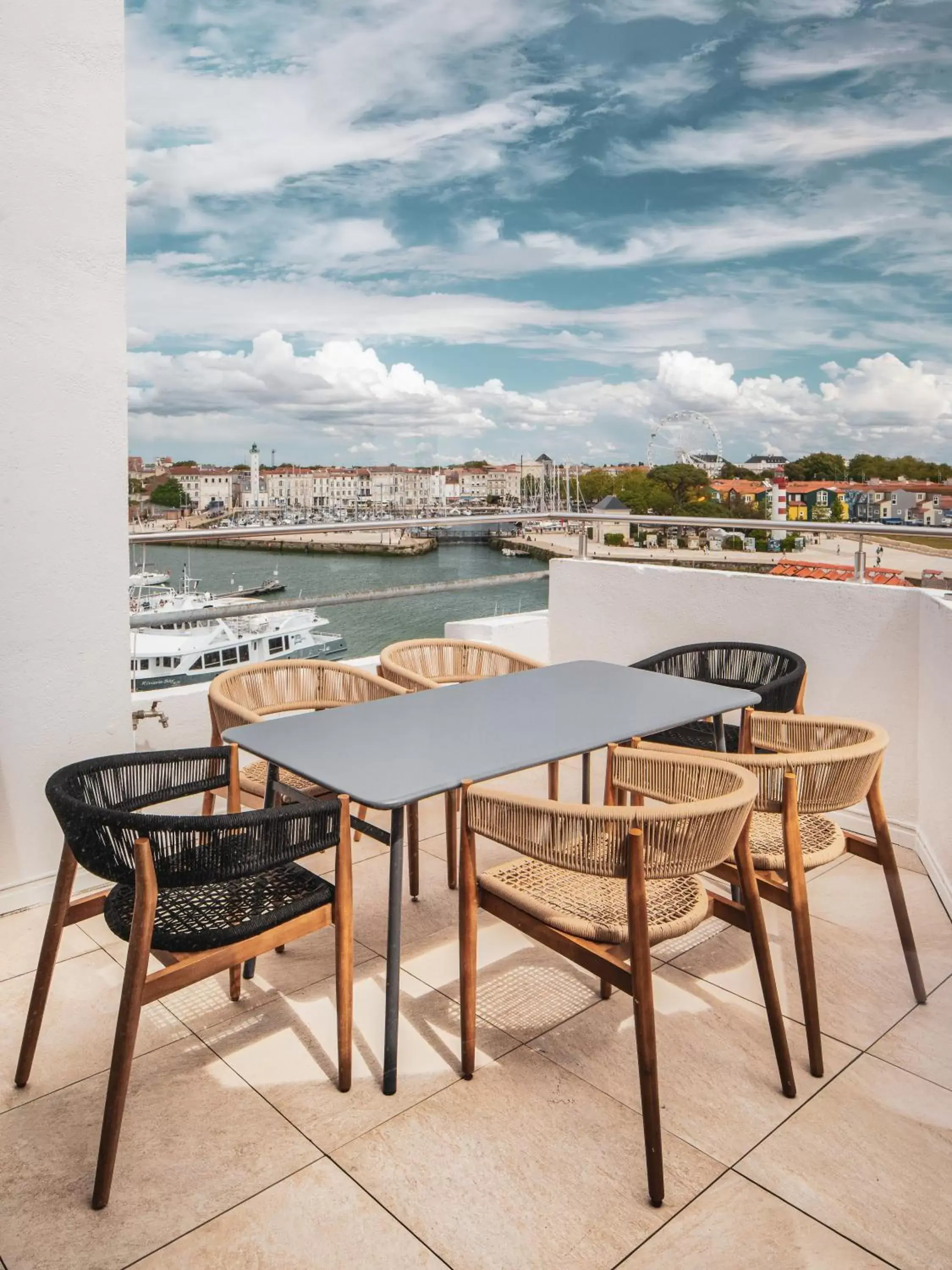 Balcony/Terrace in Maisons du Monde Hôtel & Suites - La Rochelle Vieux Port
